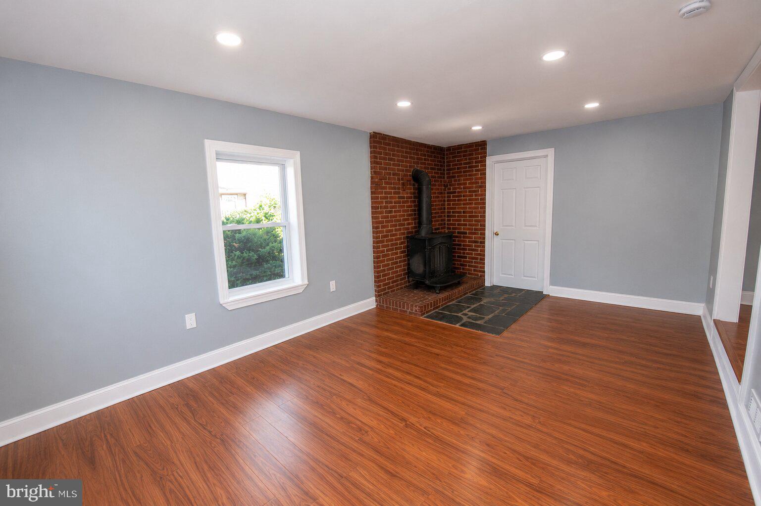 606 GREEN STREET