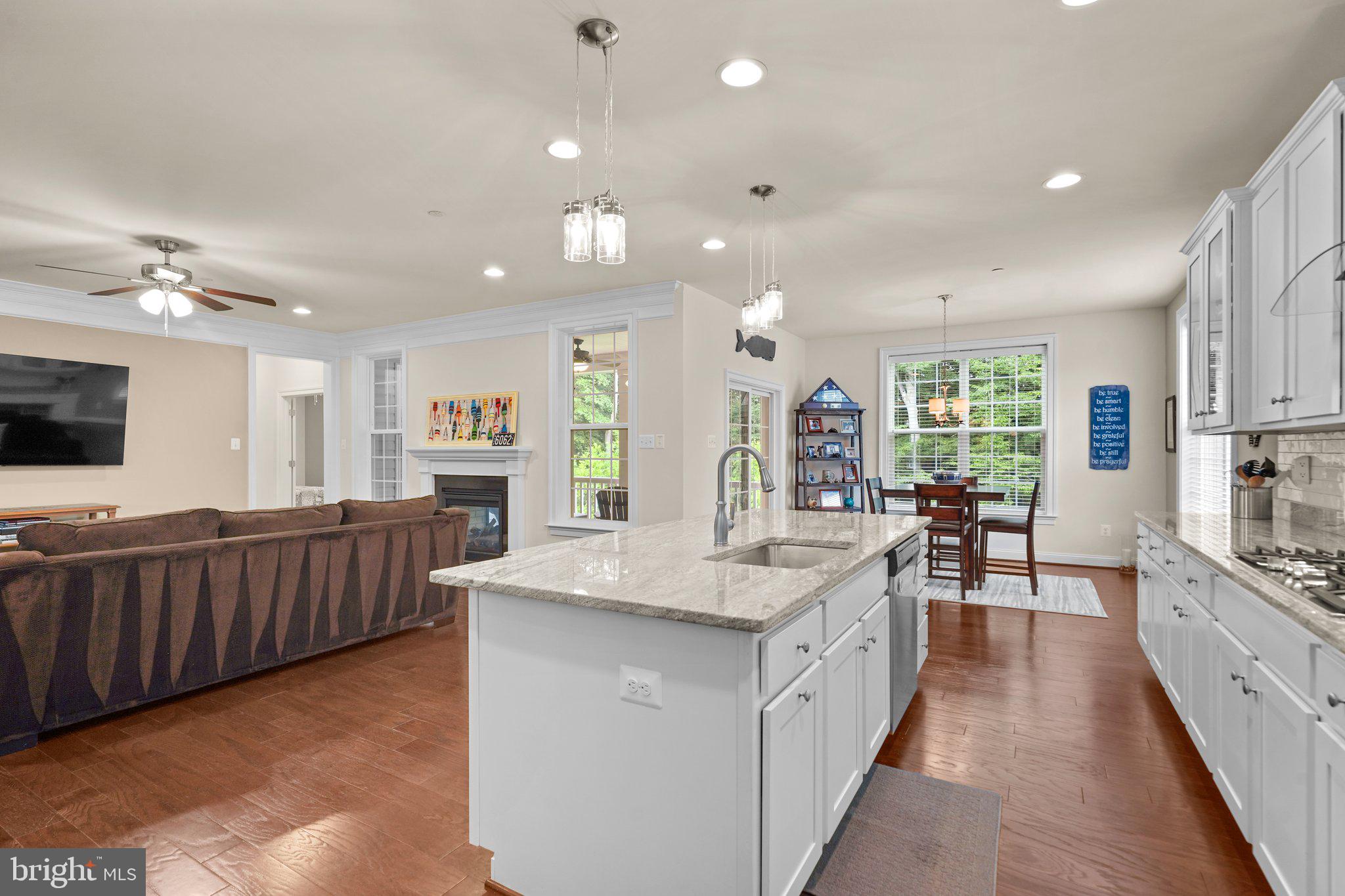 SPRING RIDGE - Residential