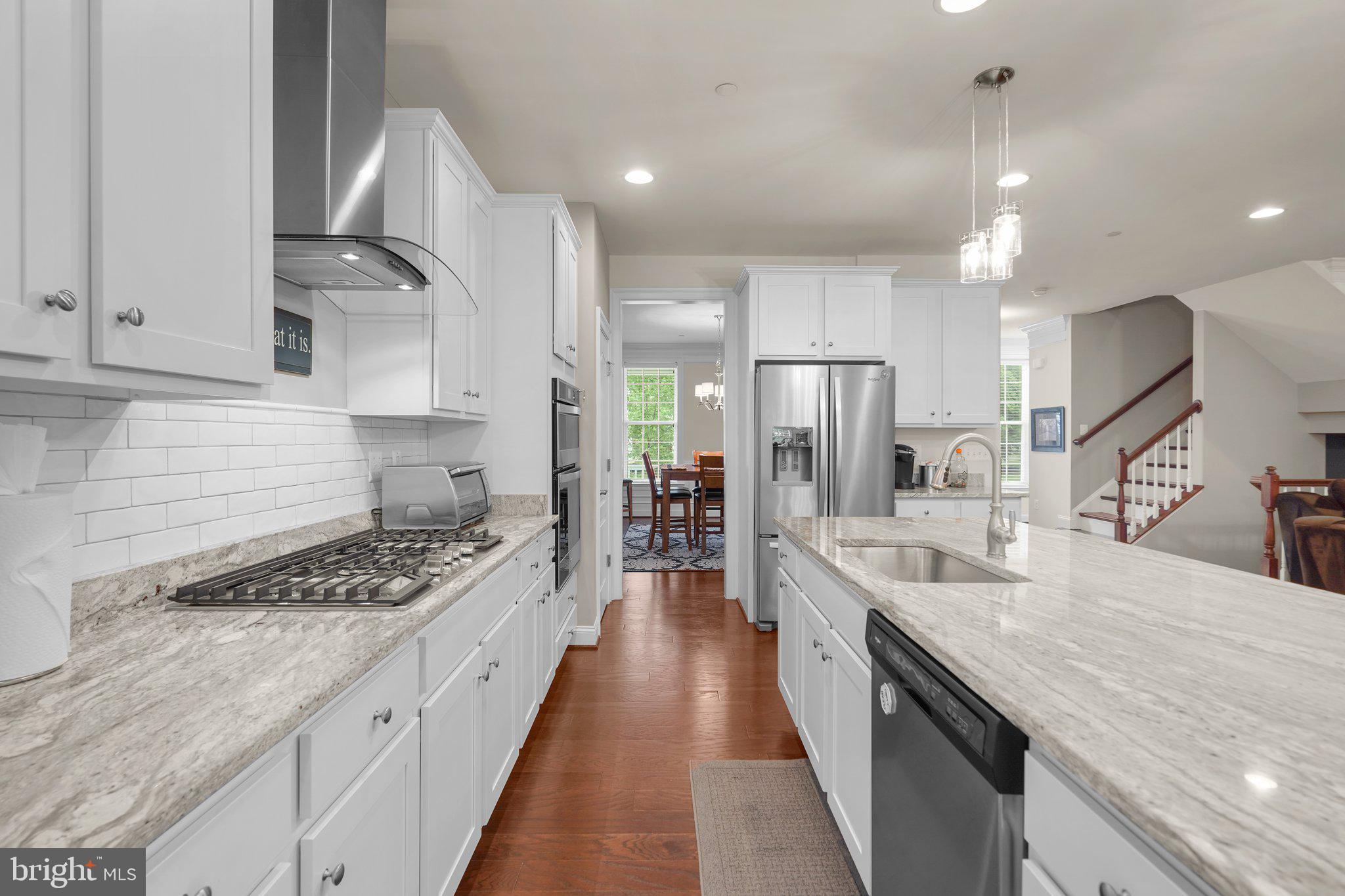 SPRING RIDGE - Residential