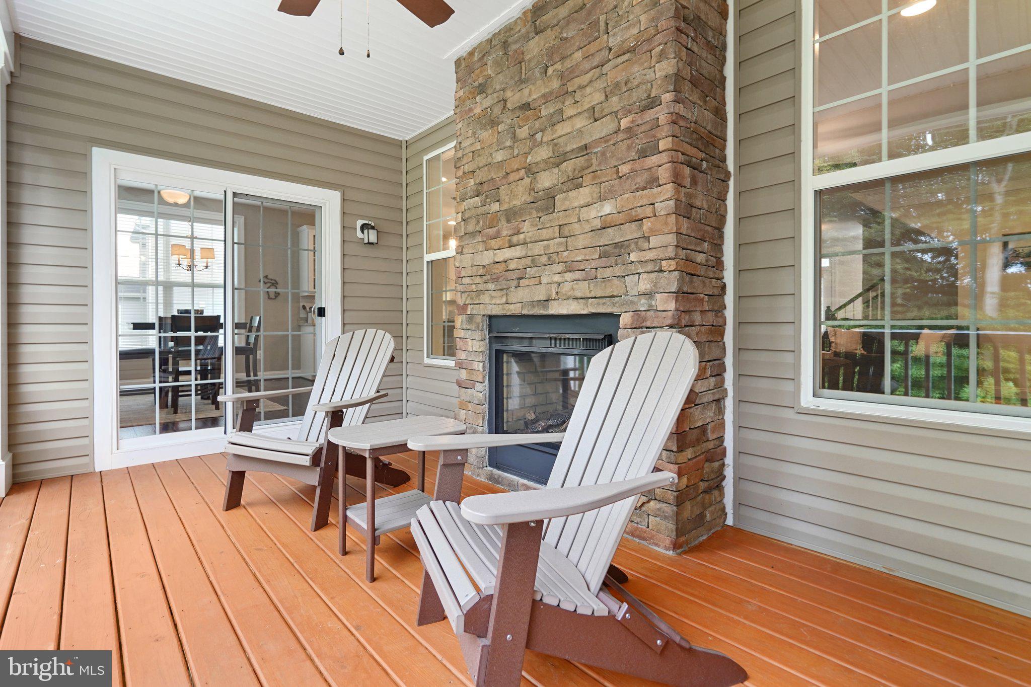 SPRING RIDGE - Residential