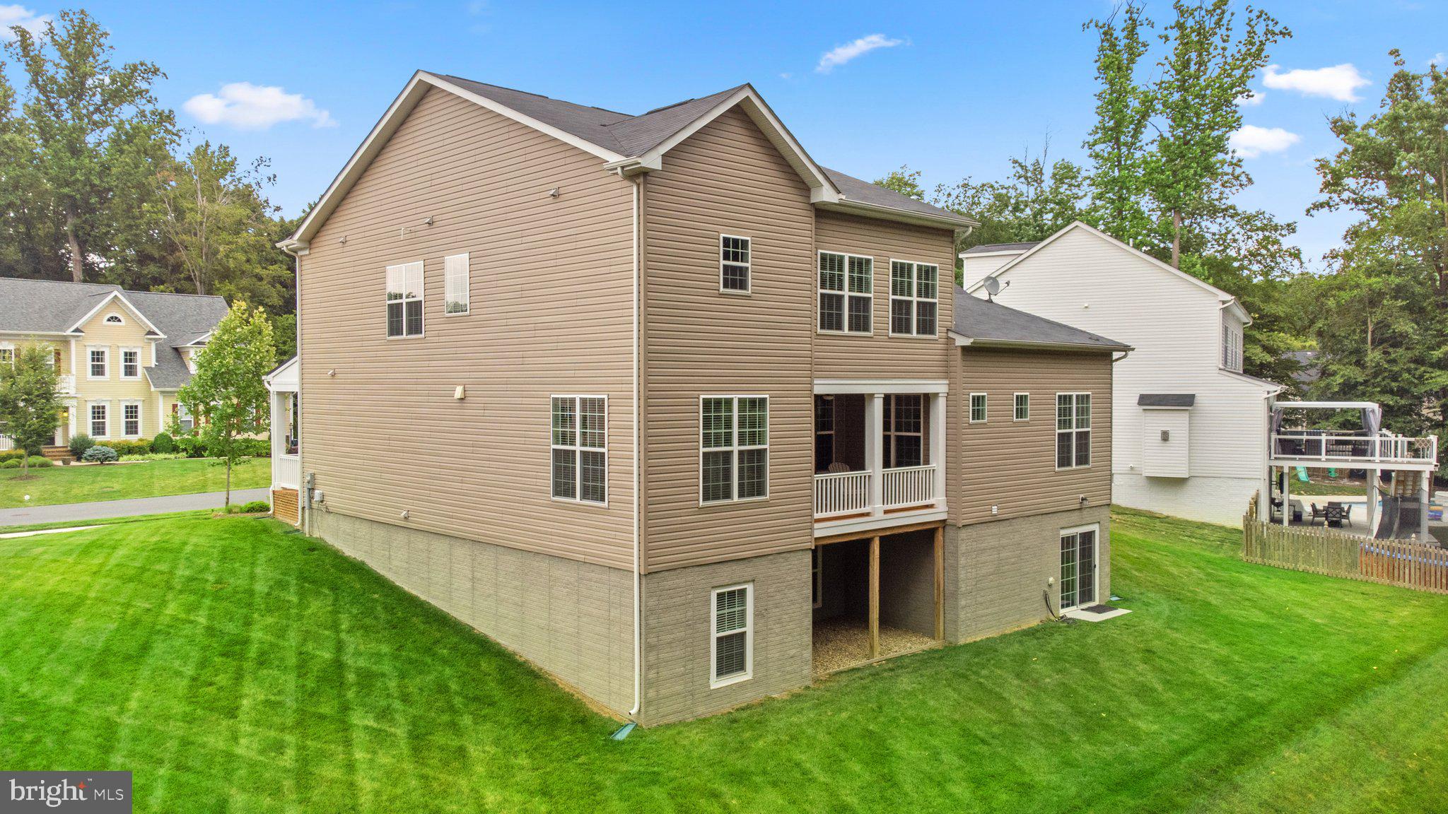 SPRING RIDGE - Residential