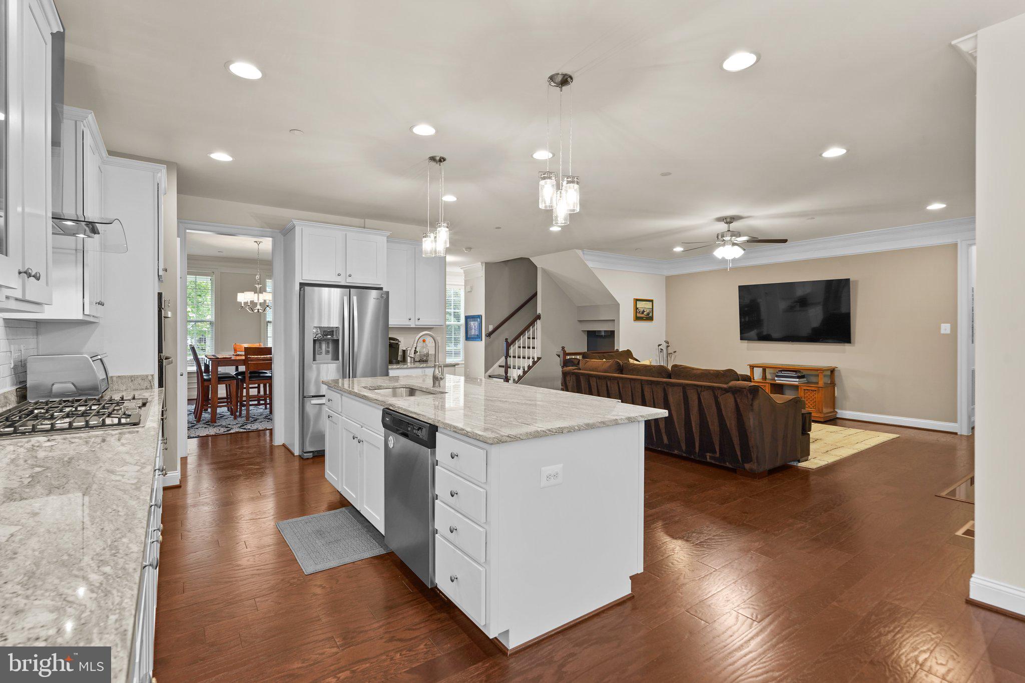 SPRING RIDGE - Residential