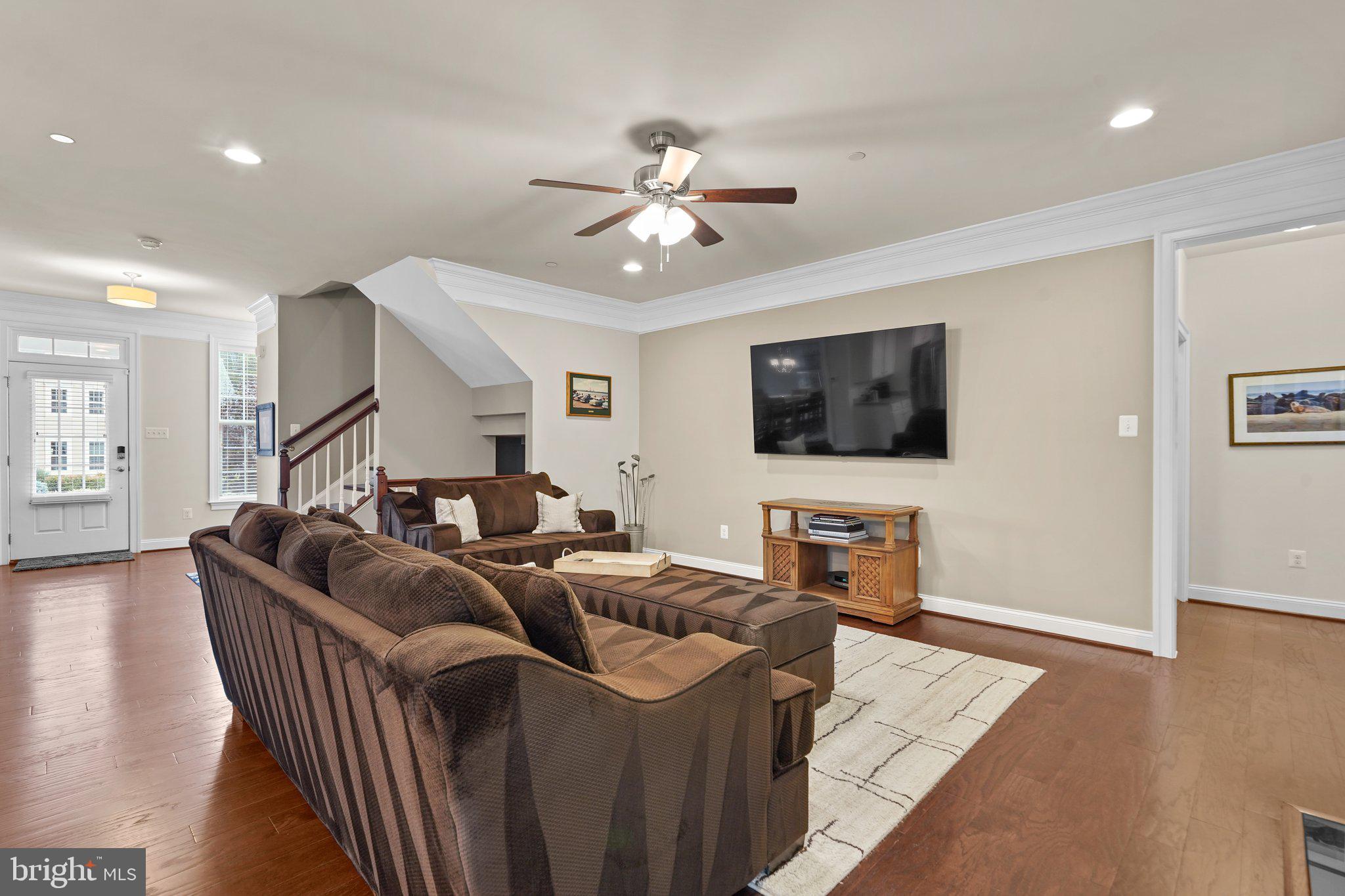 SPRING RIDGE - Residential