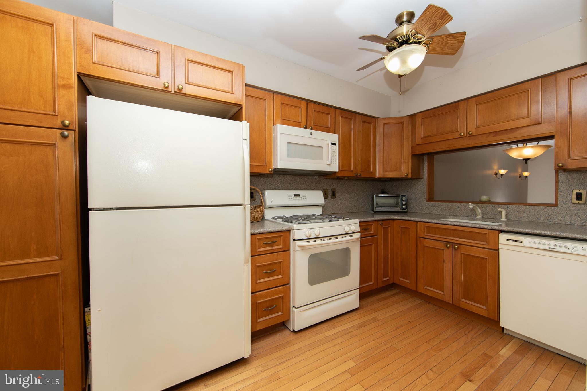 111 E BEECHWOOD AVENUE 5