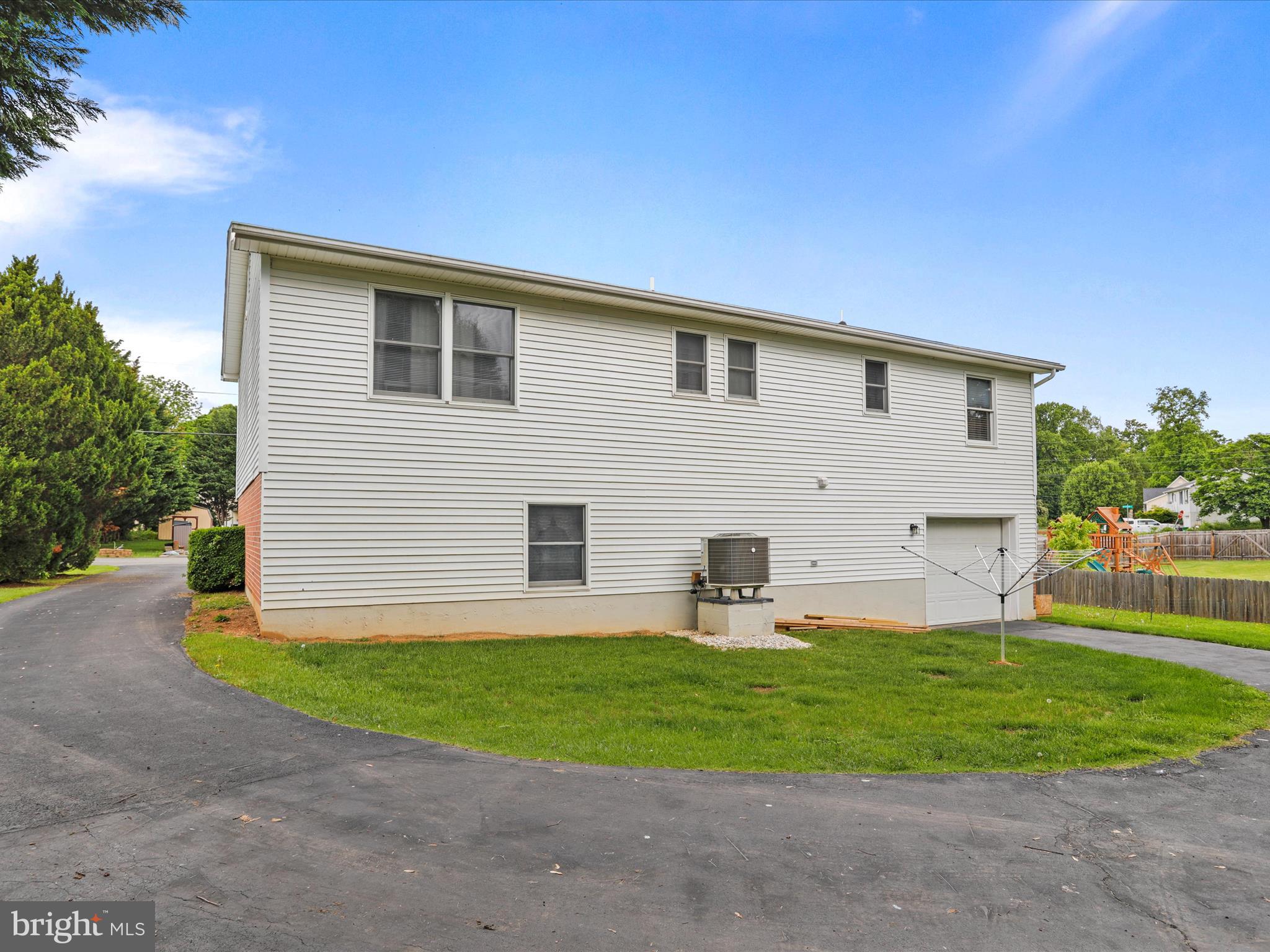 SYLVAN GROVE - Residential