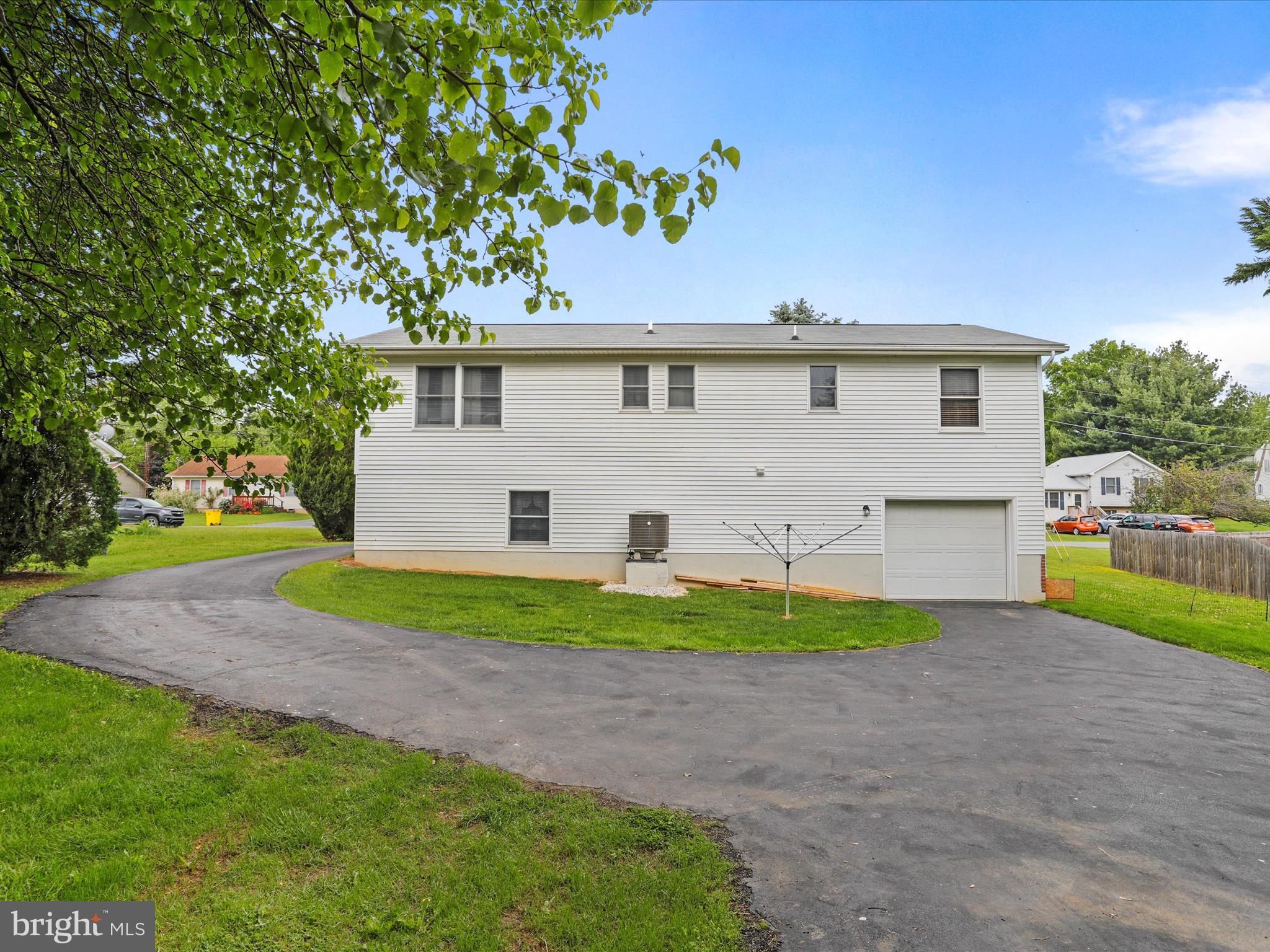 SYLVAN GROVE - Residential