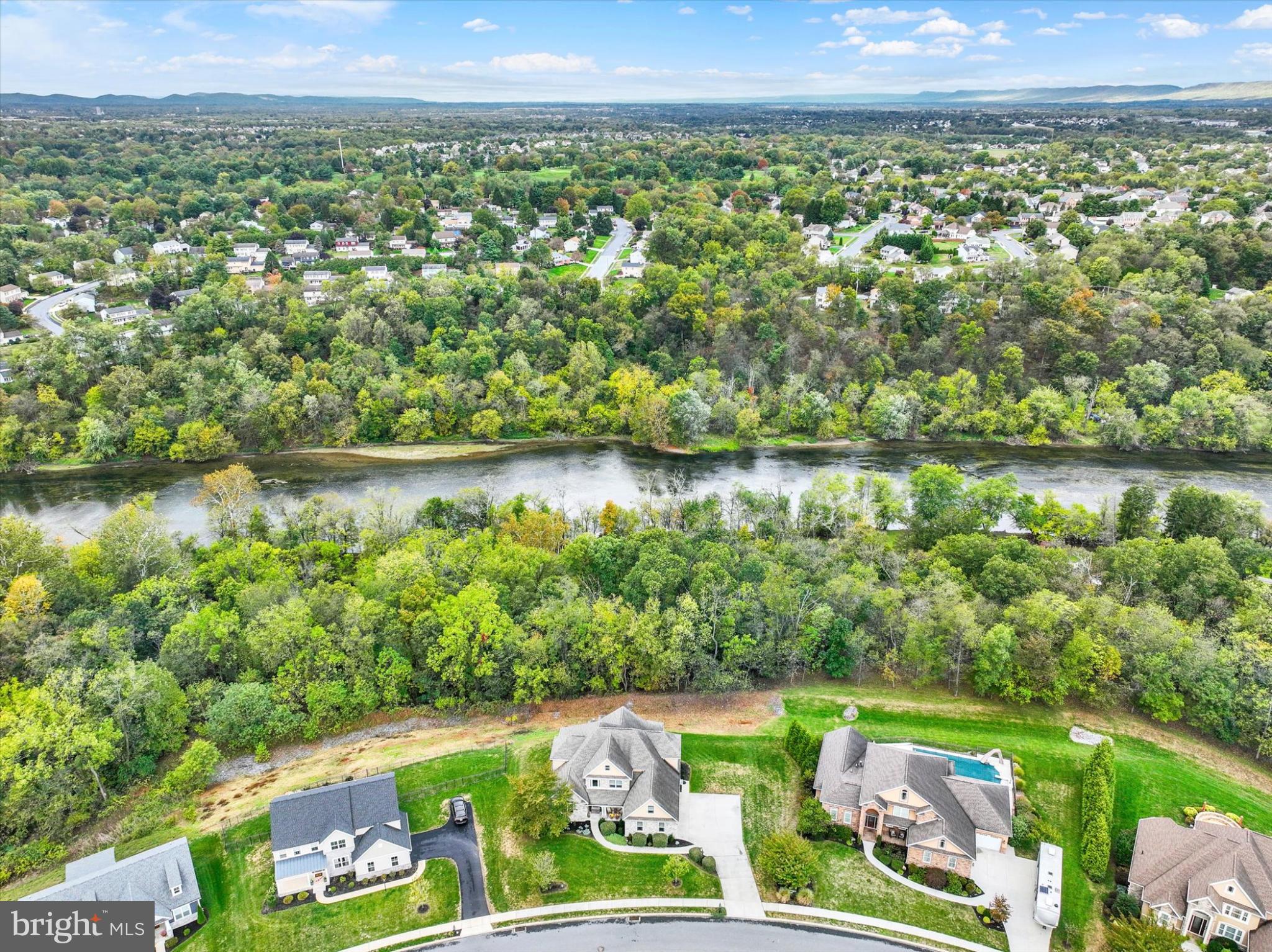 FLORIBUNDA HEIGHTS - Residential