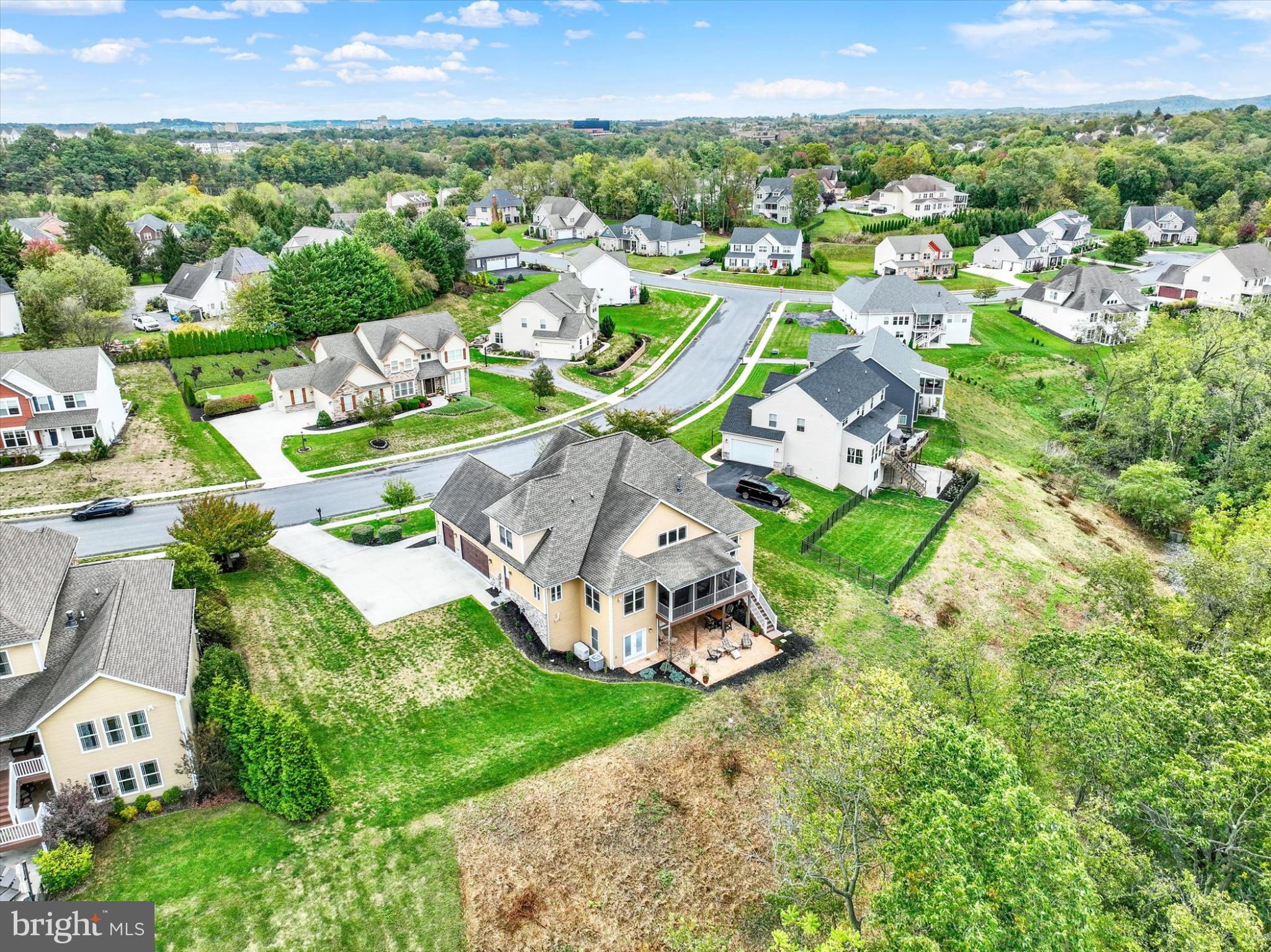 FLORIBUNDA HEIGHTS - Residential