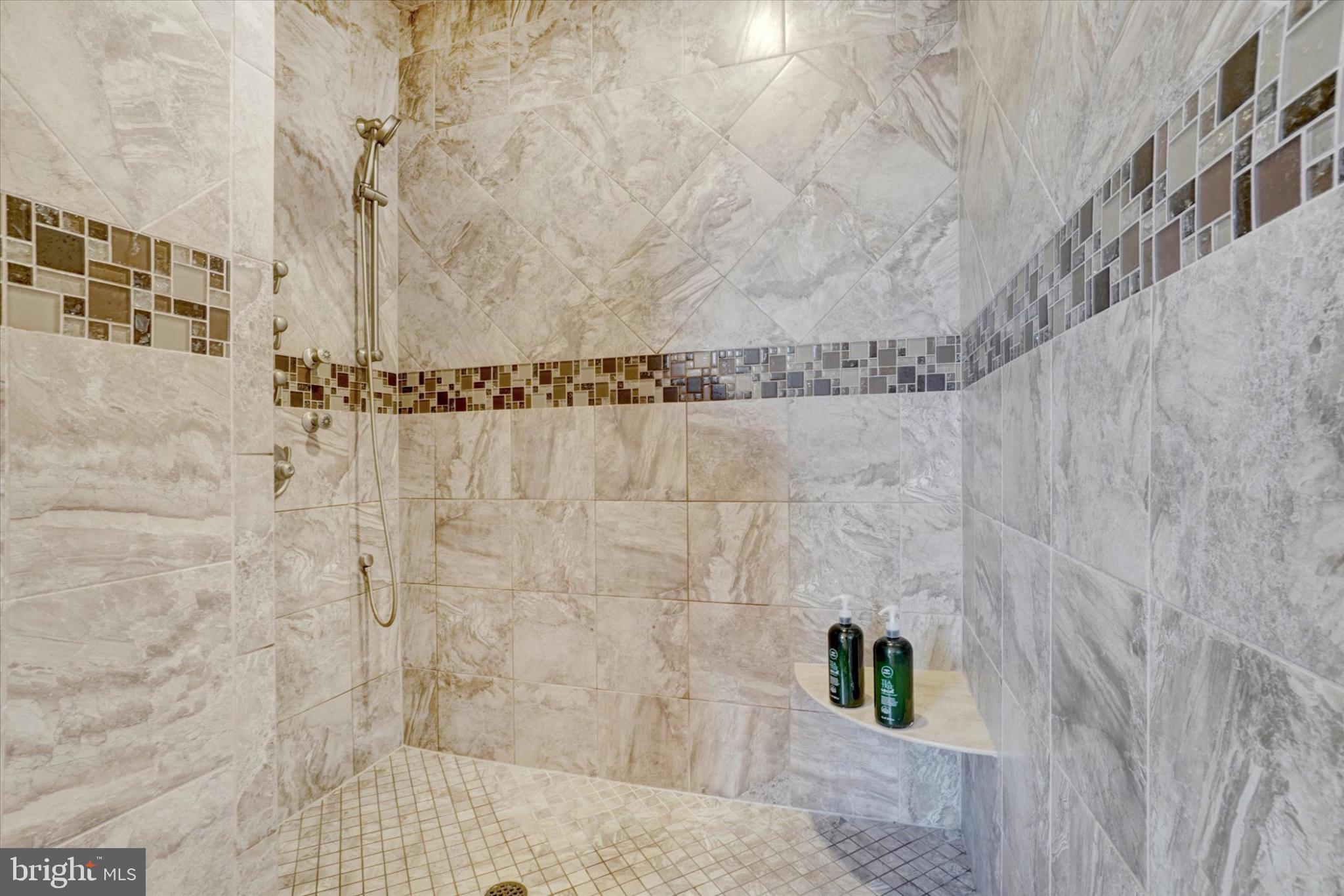 FLORIBUNDA HEIGHTS - Residential