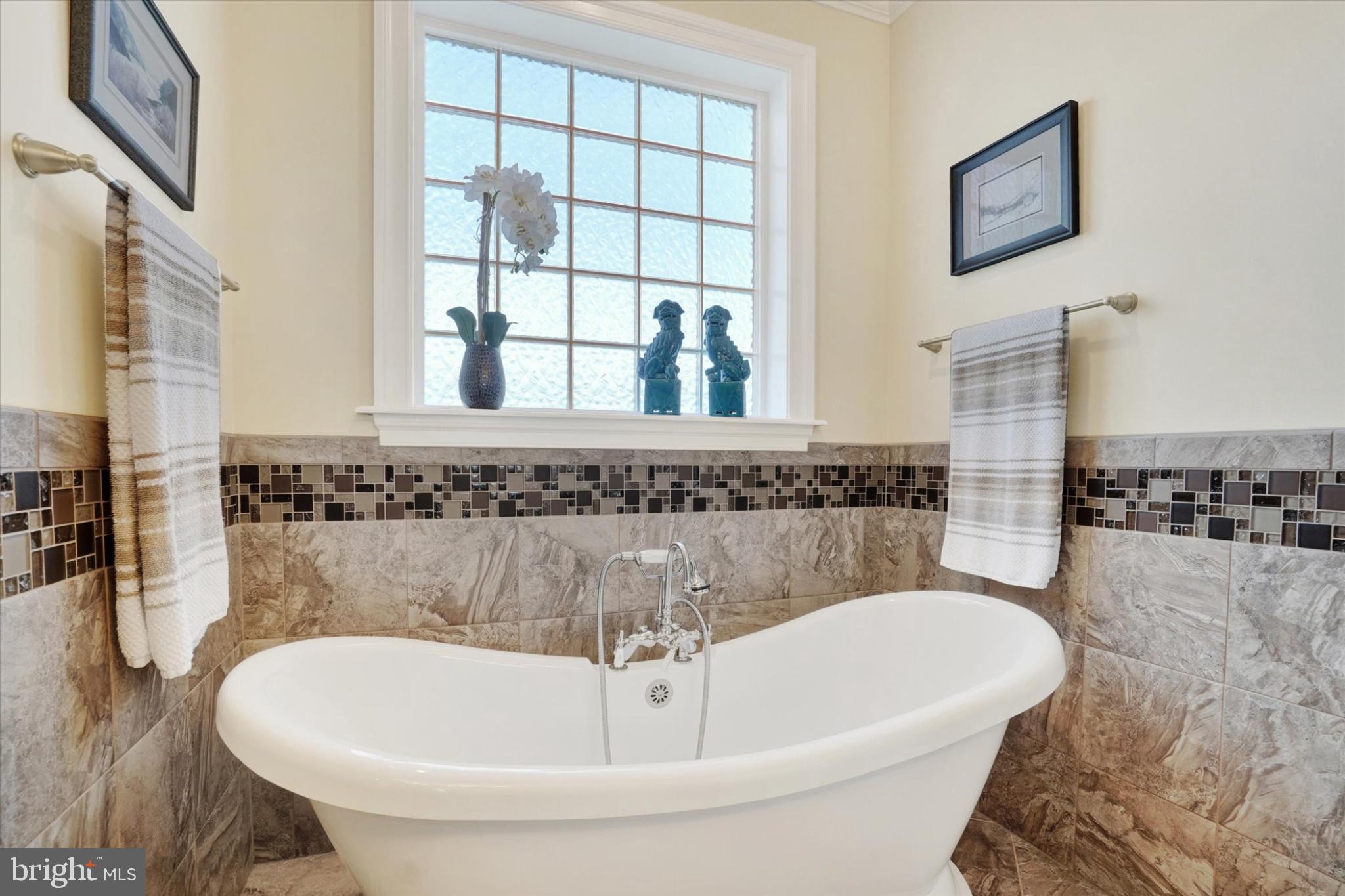 FLORIBUNDA HEIGHTS - Residential