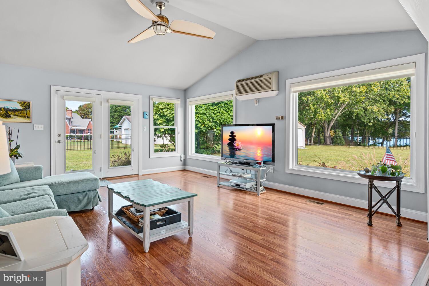 WYE HARBOR - Residential