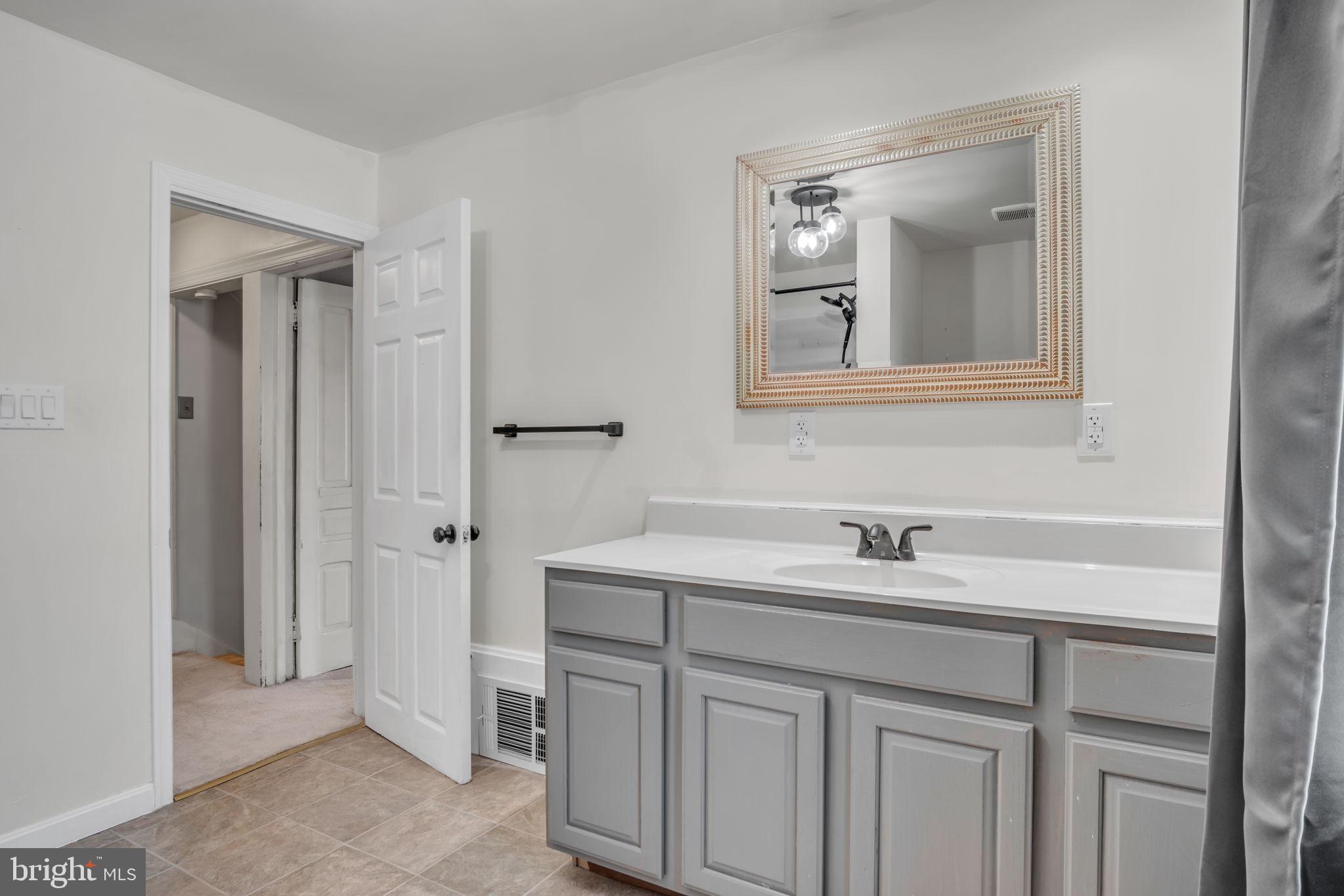 CARLISLE - Residential