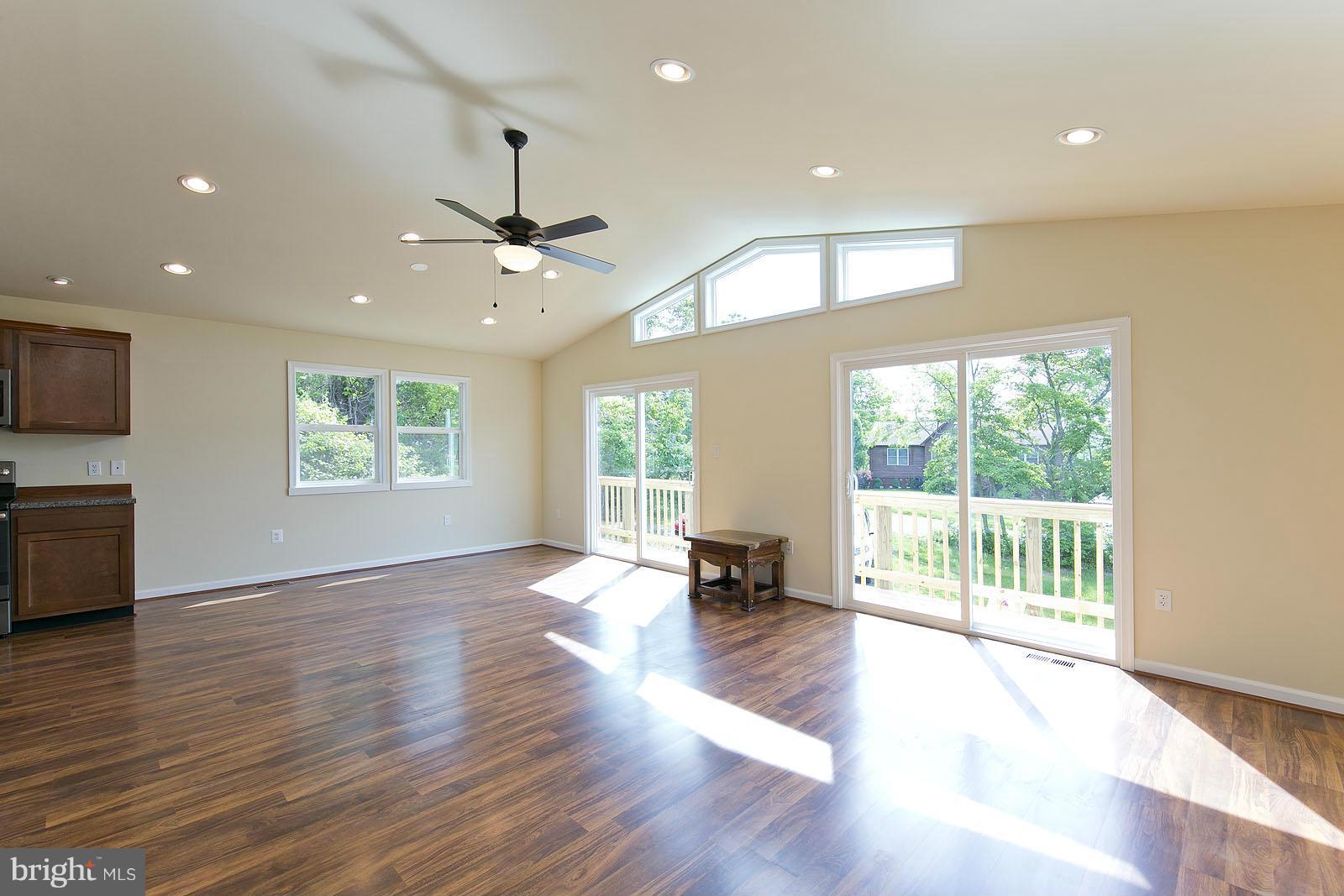 APPLE MT LAKE - Residential