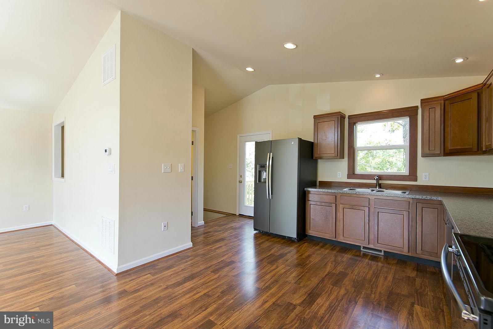 APPLE MT LAKE - Residential