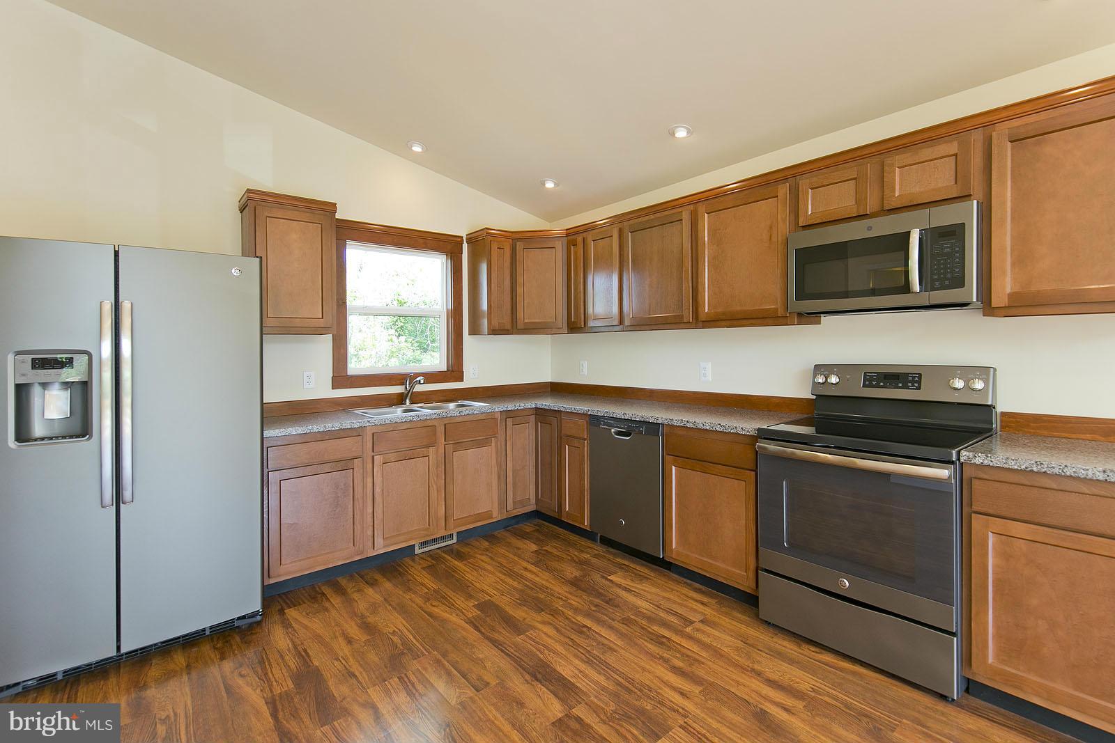 APPLE MT LAKE - Residential