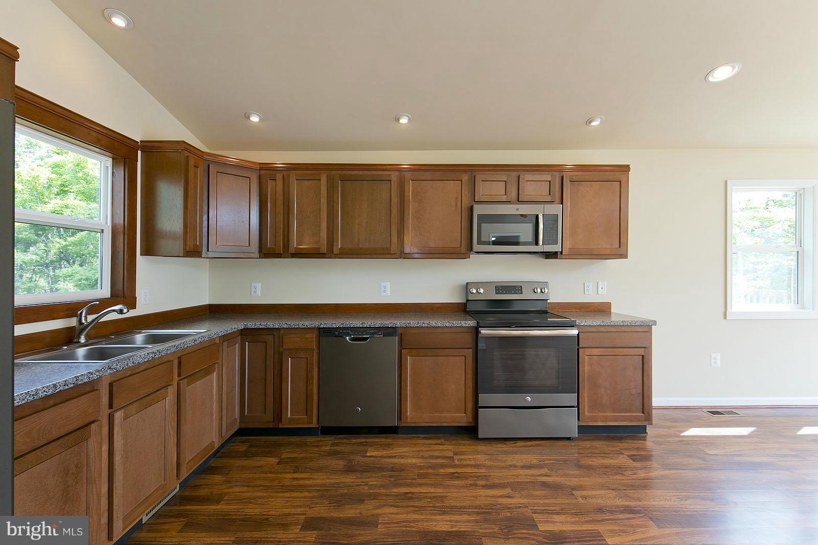 APPLE MT LAKE - Residential