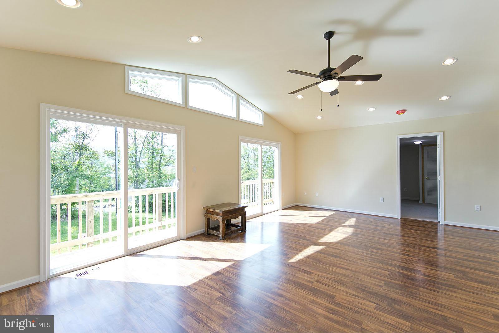 APPLE MT LAKE - Residential