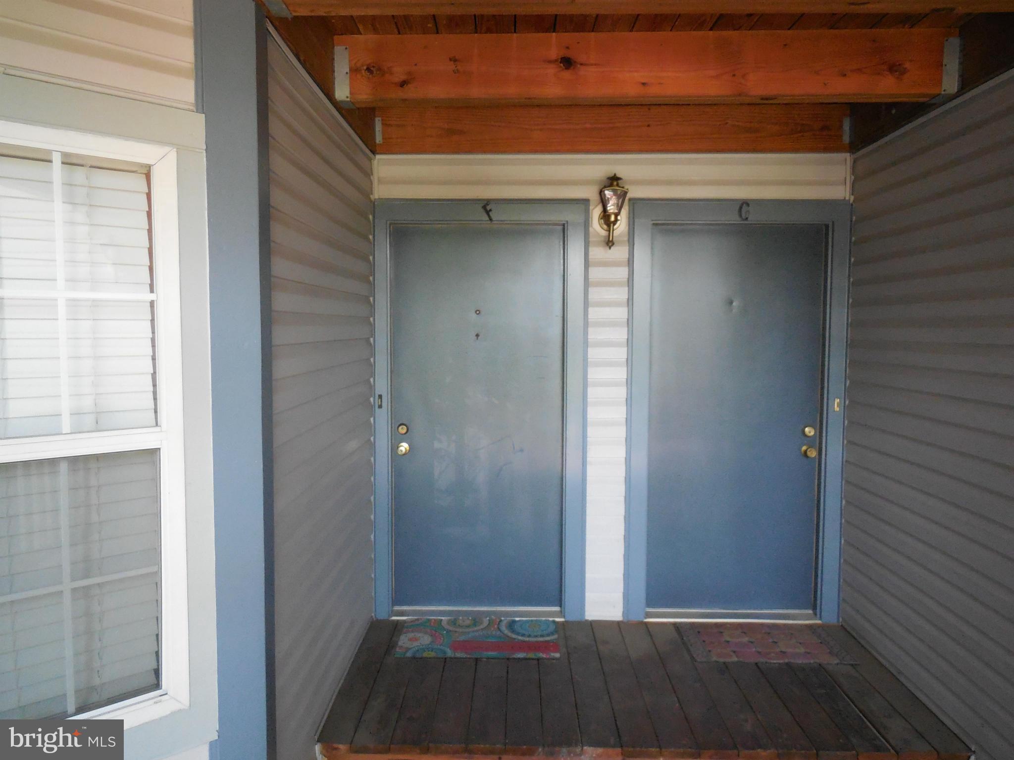 SURREY AT MANCHESTER LAKES - Residential