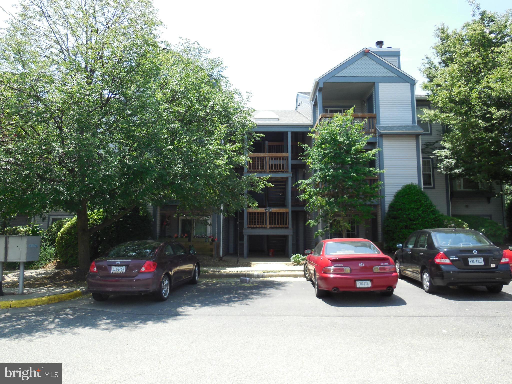 SURREY AT MANCHESTER LAKES - Residential