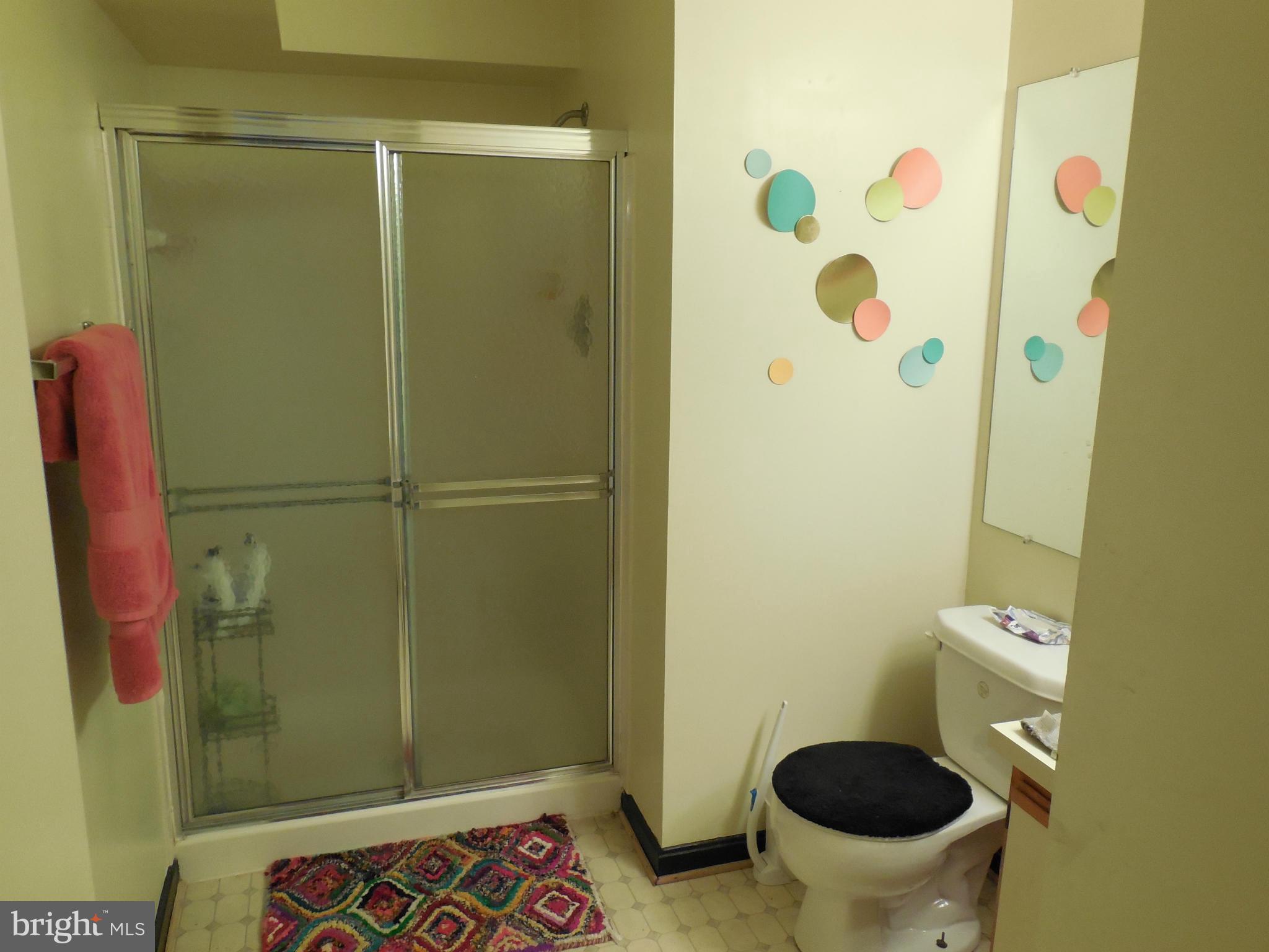 SURREY AT MANCHESTER LAKES - Residential