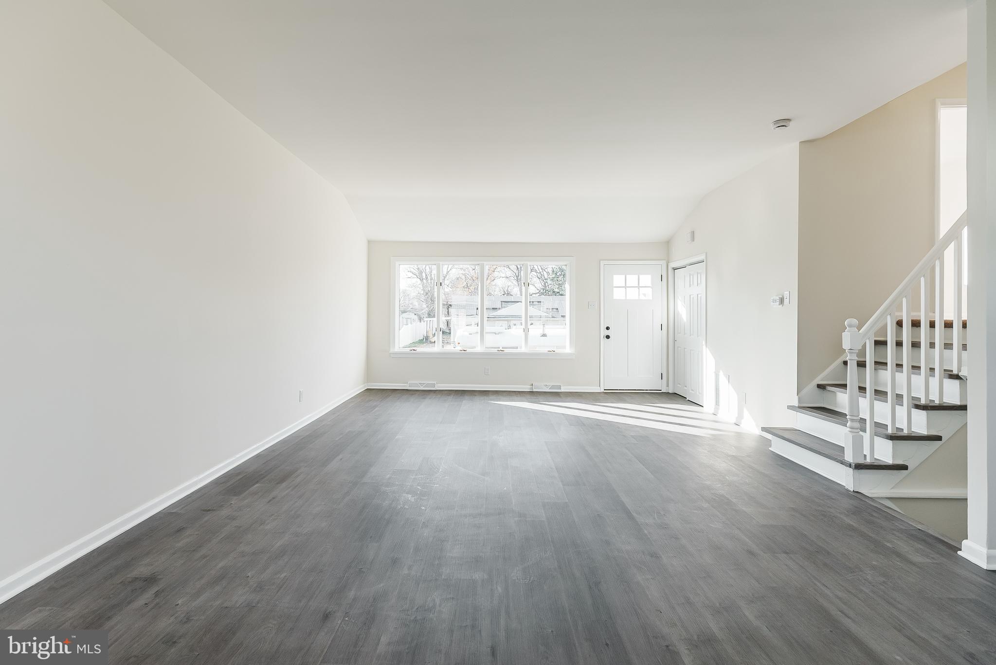 1433 ORIENTAL AVENUE