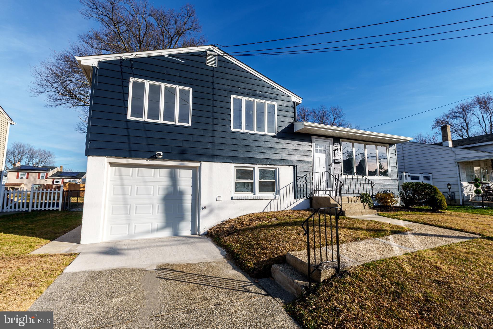 1433 ORIENTAL AVENUE