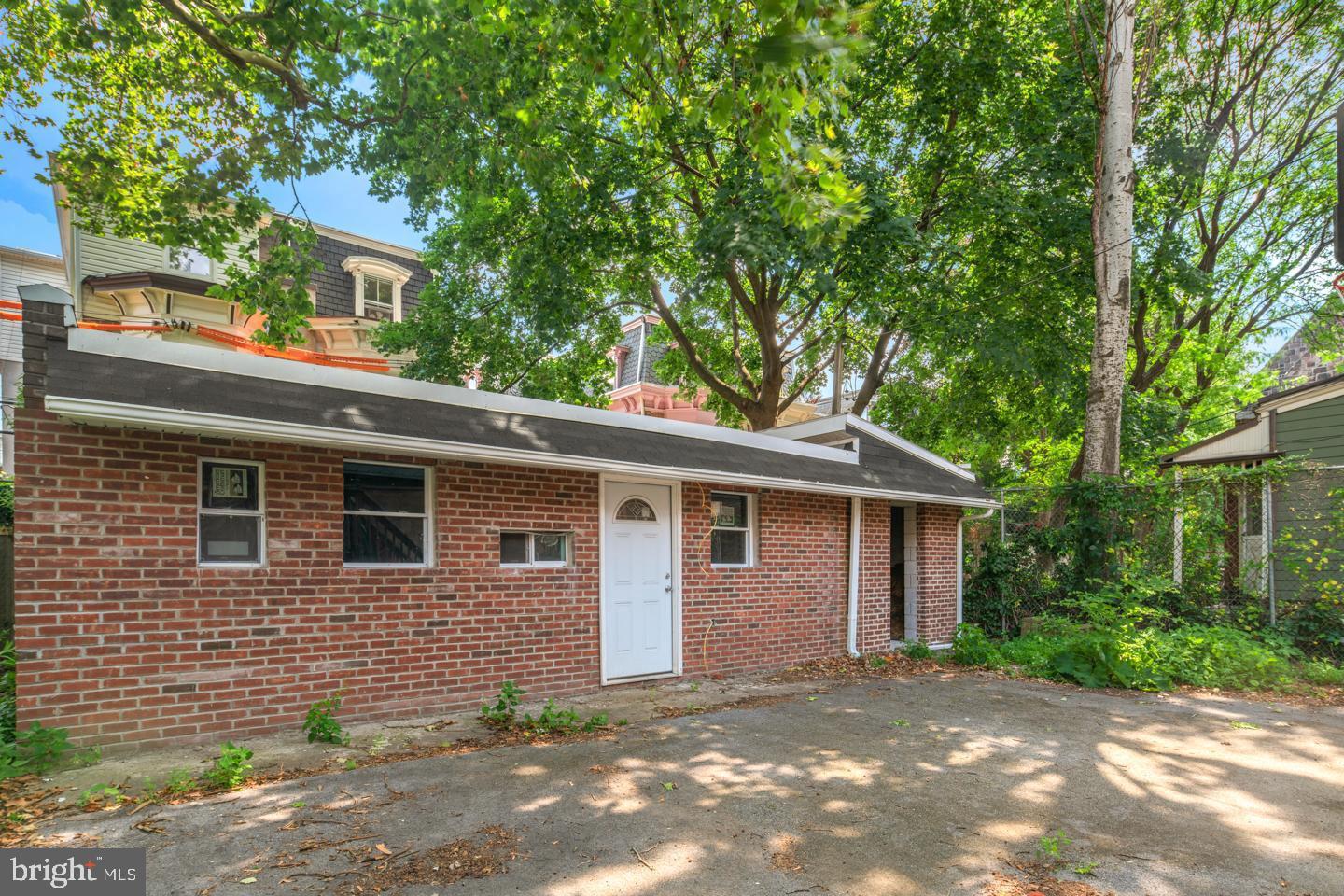 POWELTON VILLAGE - Residential Income