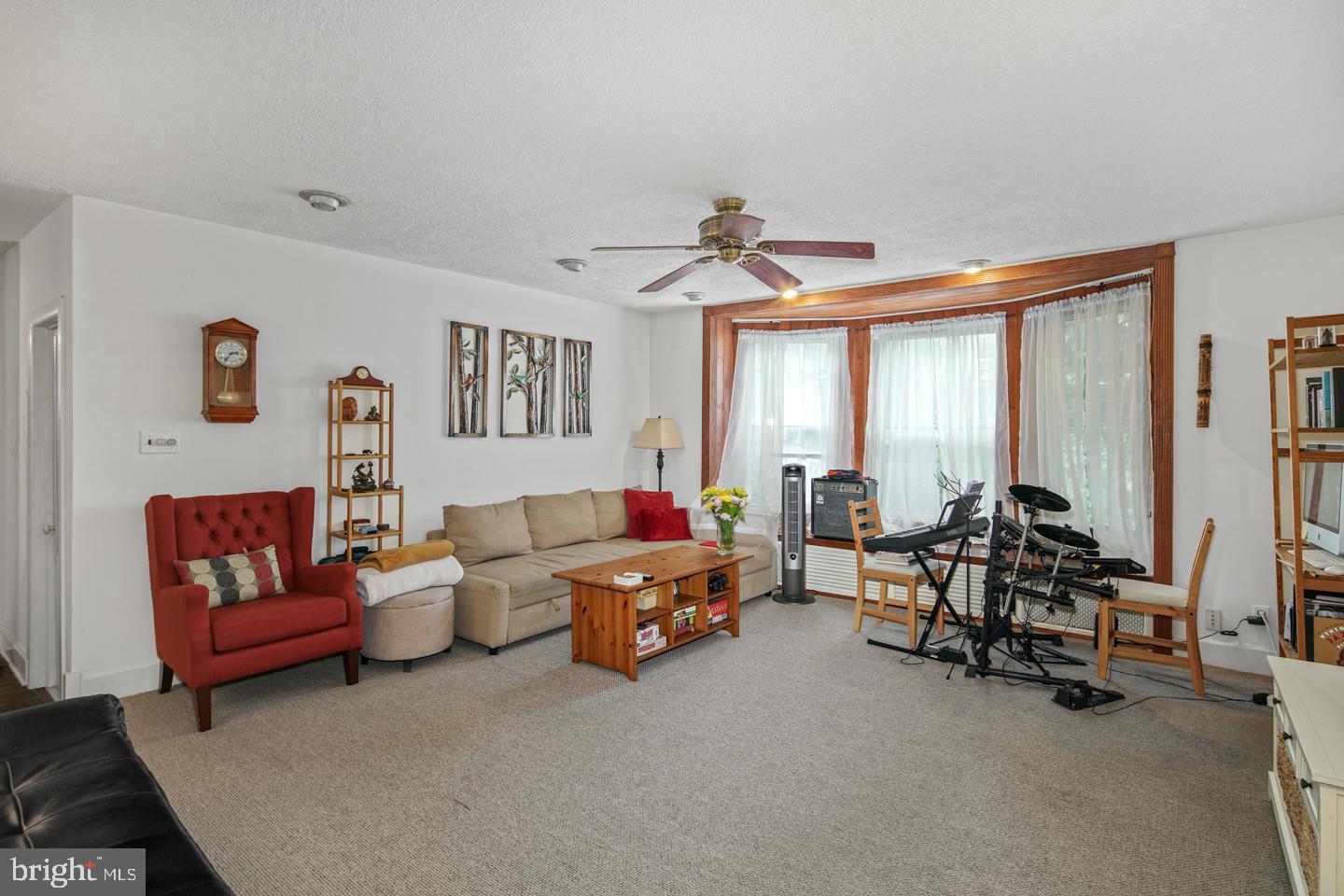 POWELTON VILLAGE - Residential Income