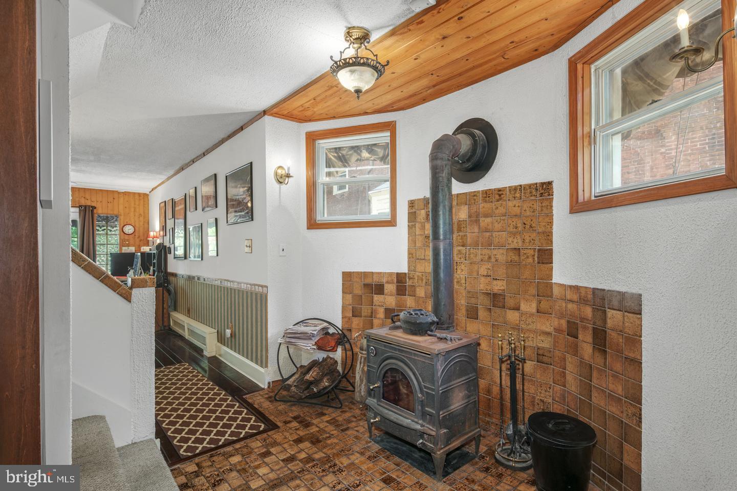 POWELTON VILLAGE - Residential Income