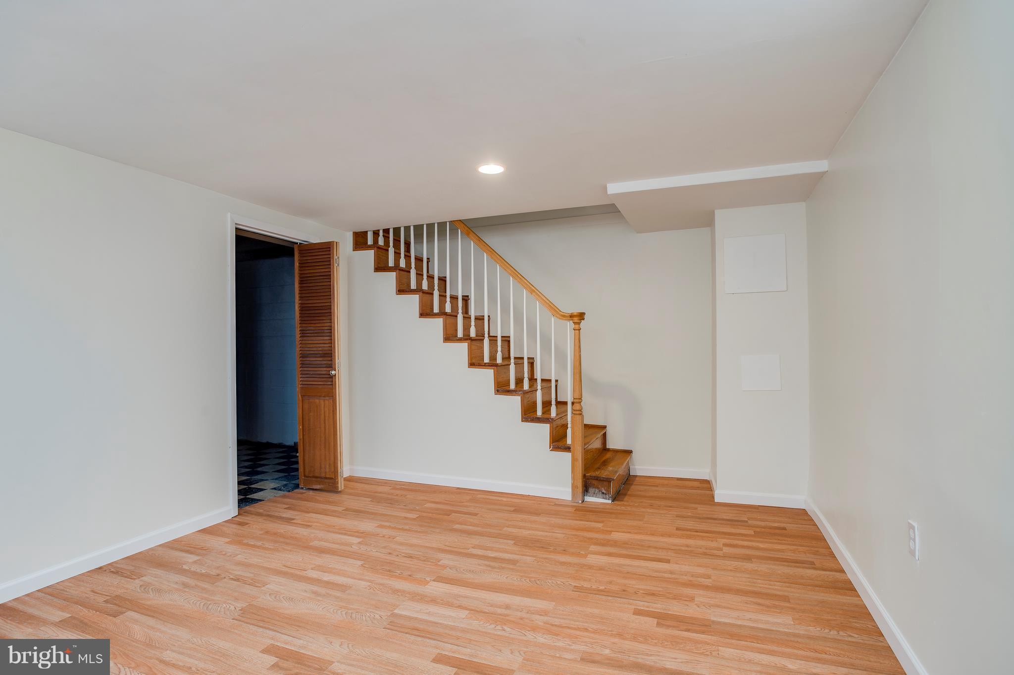 HILLENDALE - Residential