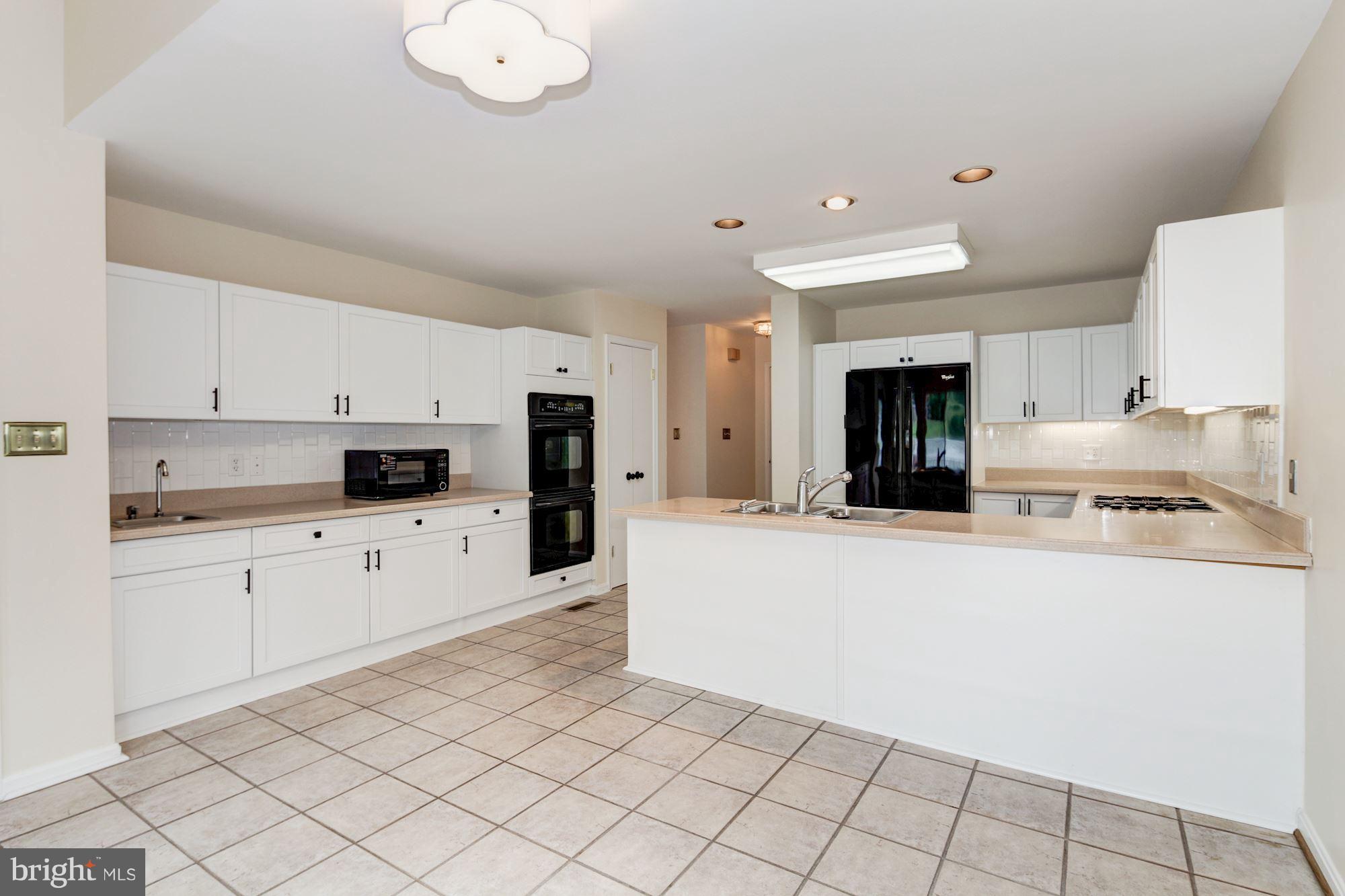 THE MEADOWS OF GREEN SPRING - Residential Lease