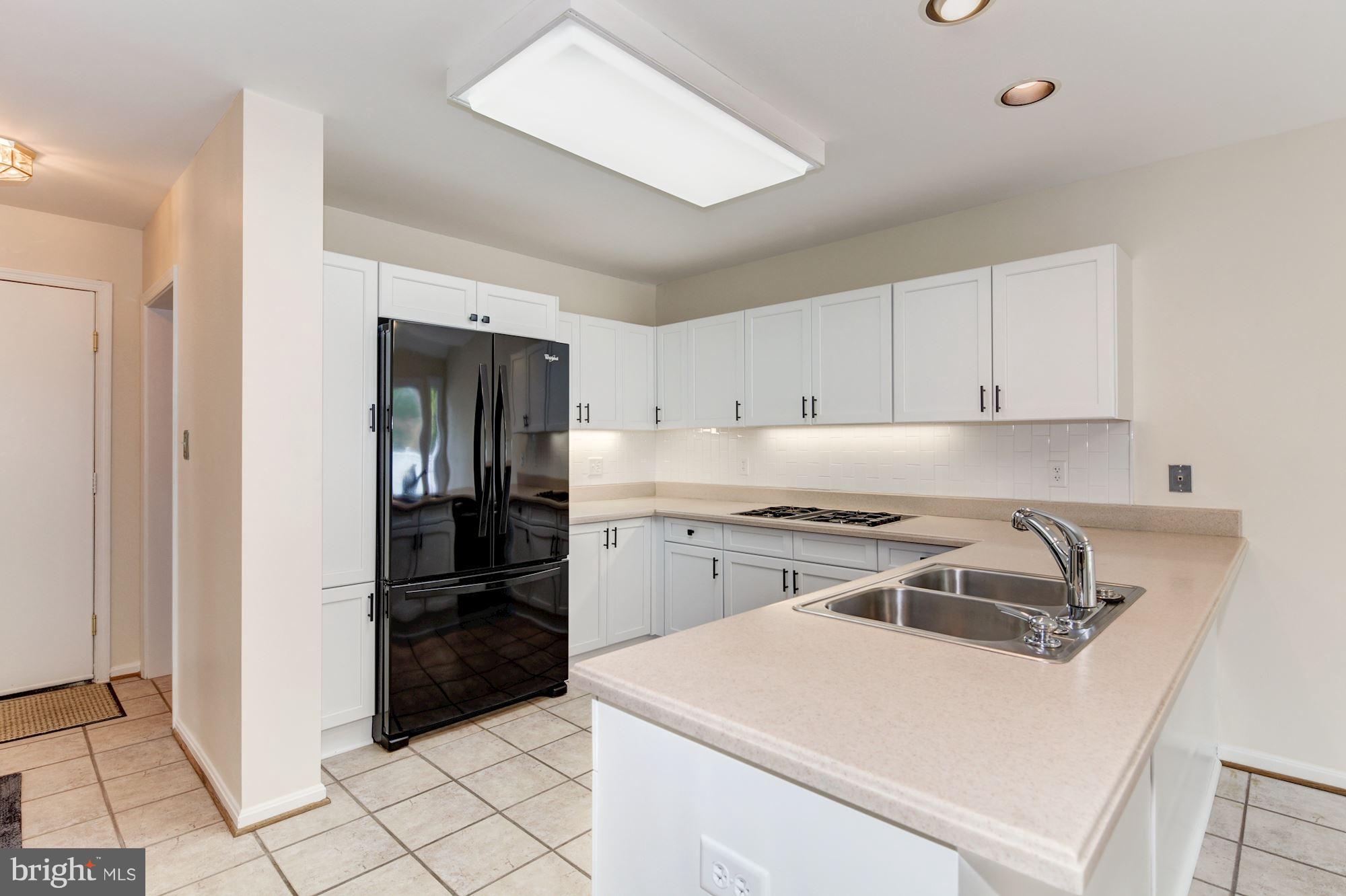 THE MEADOWS OF GREEN SPRING - Residential Lease