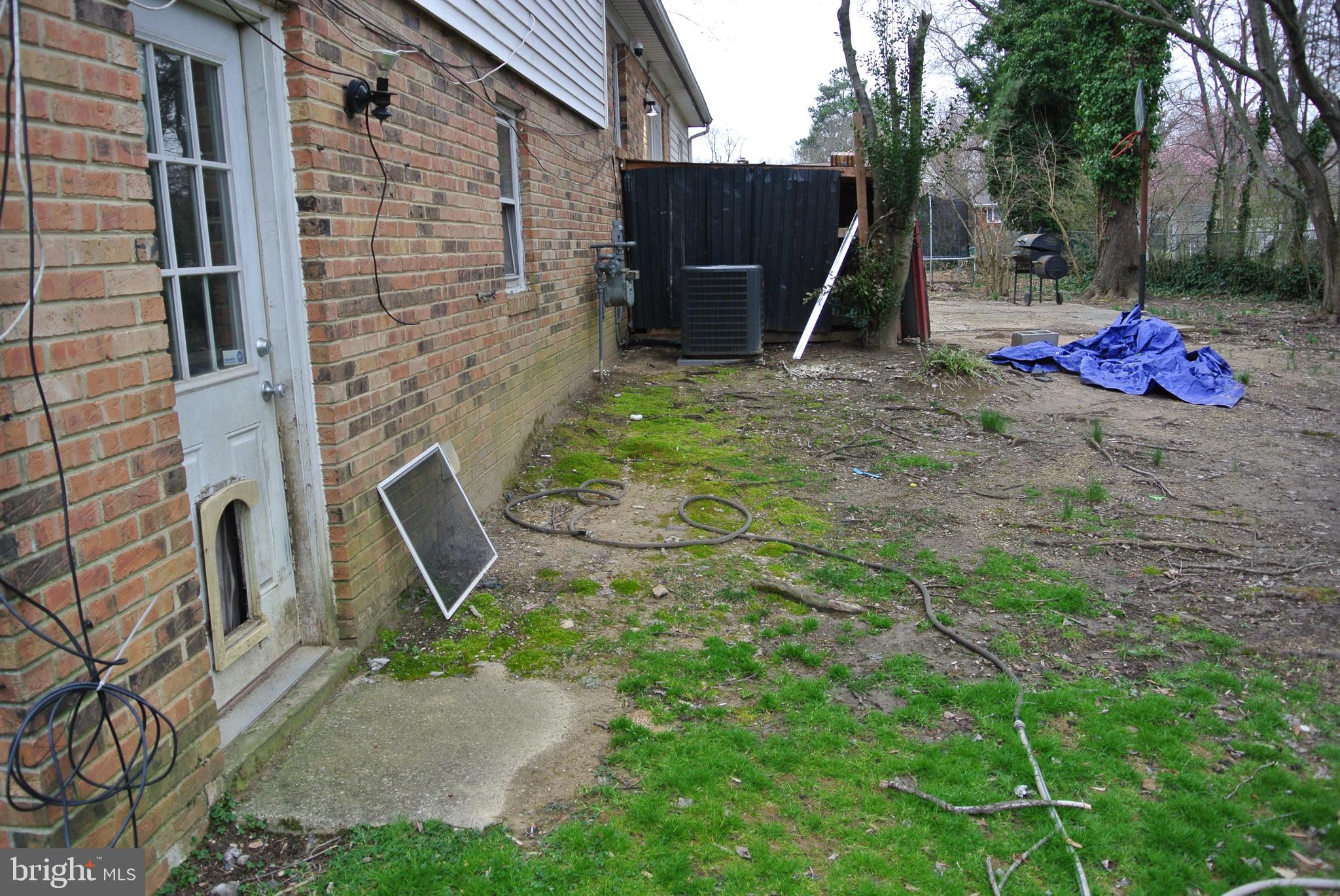 COUNTRY CLUB SOUTH - Residential