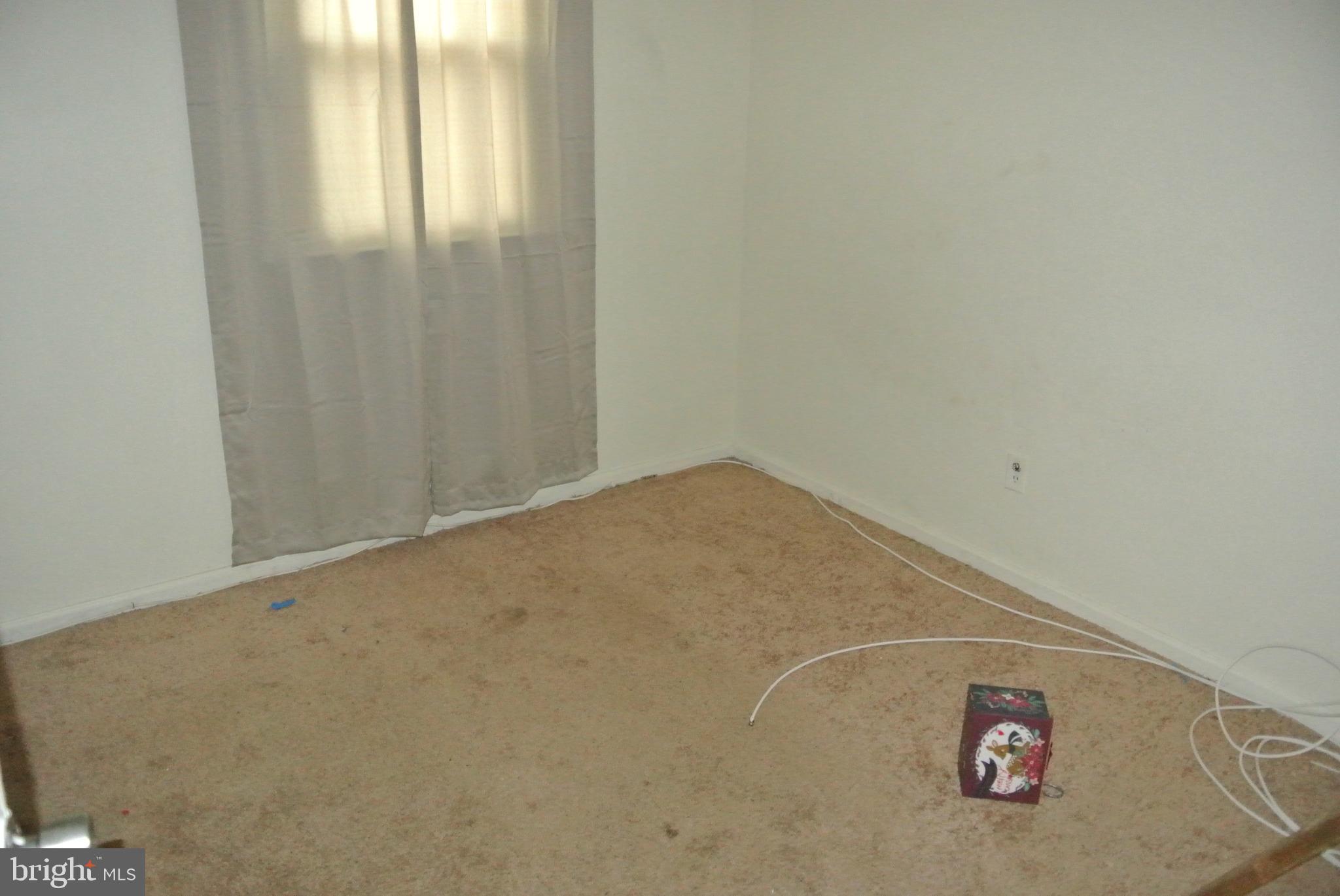 COUNTRY CLUB SOUTH - Residential