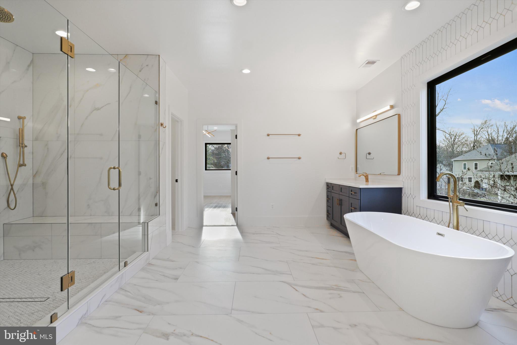 VIENNA WOODS - Residential