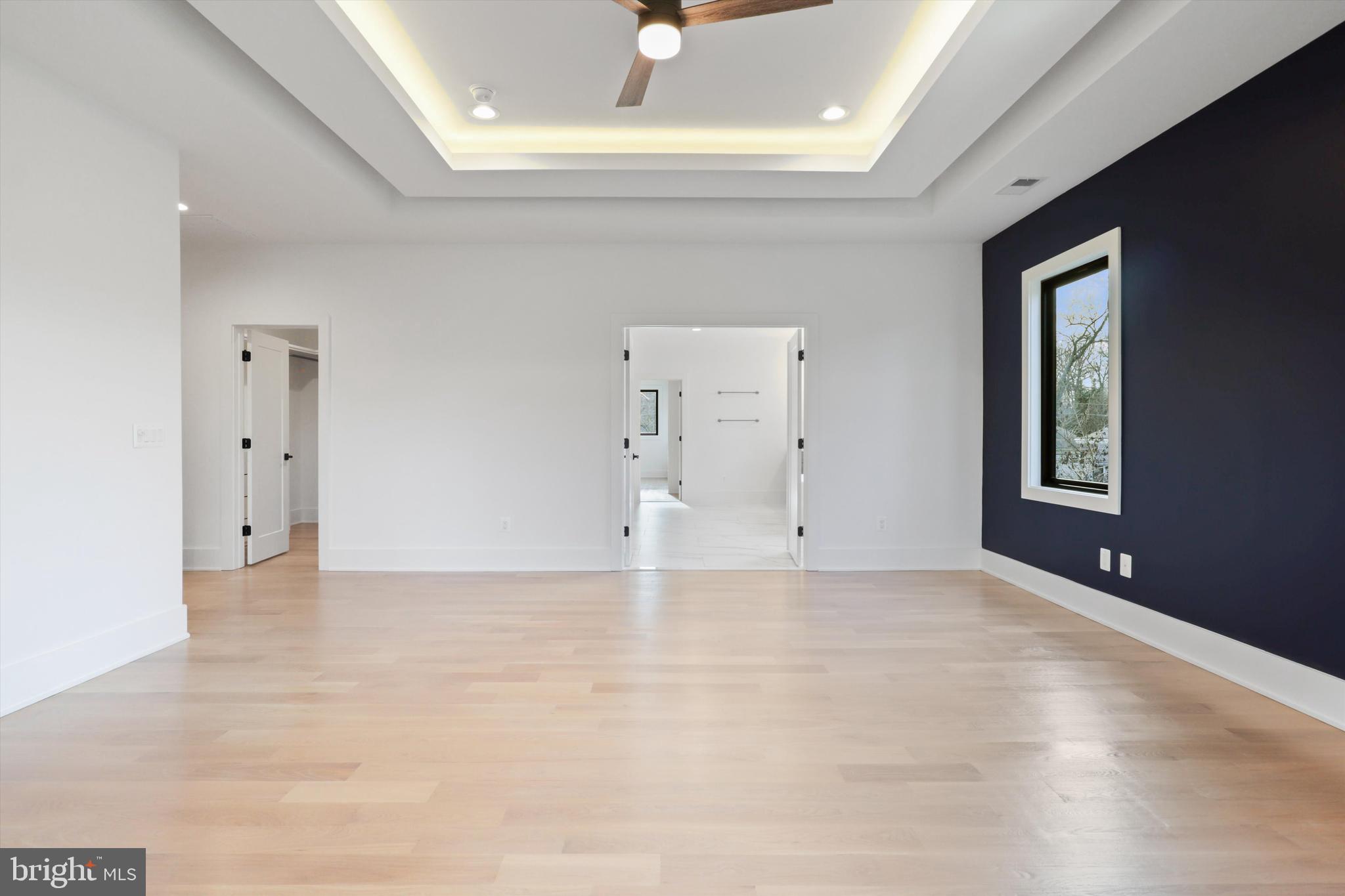 VIENNA WOODS - Residential