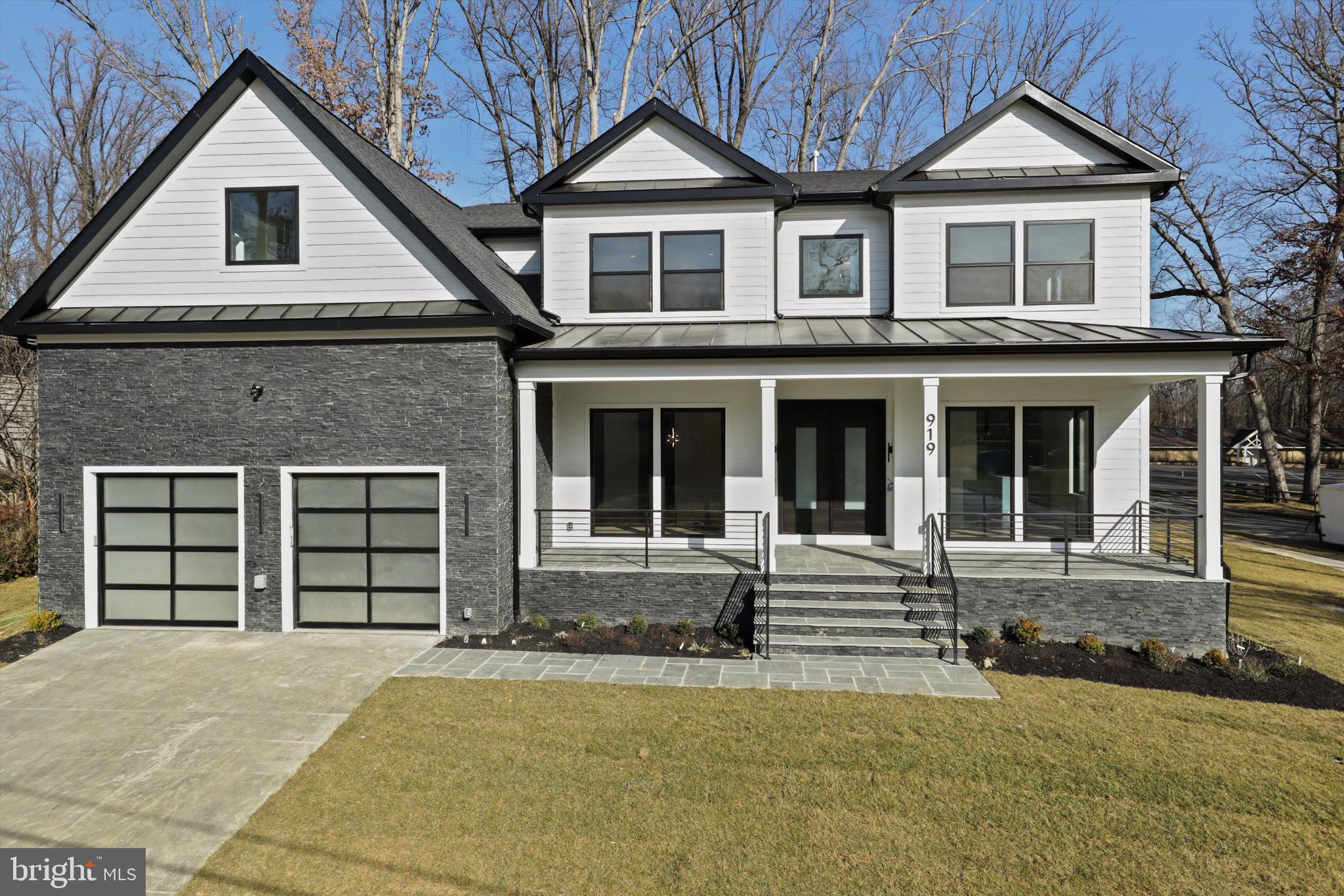 VIENNA WOODS - Residential