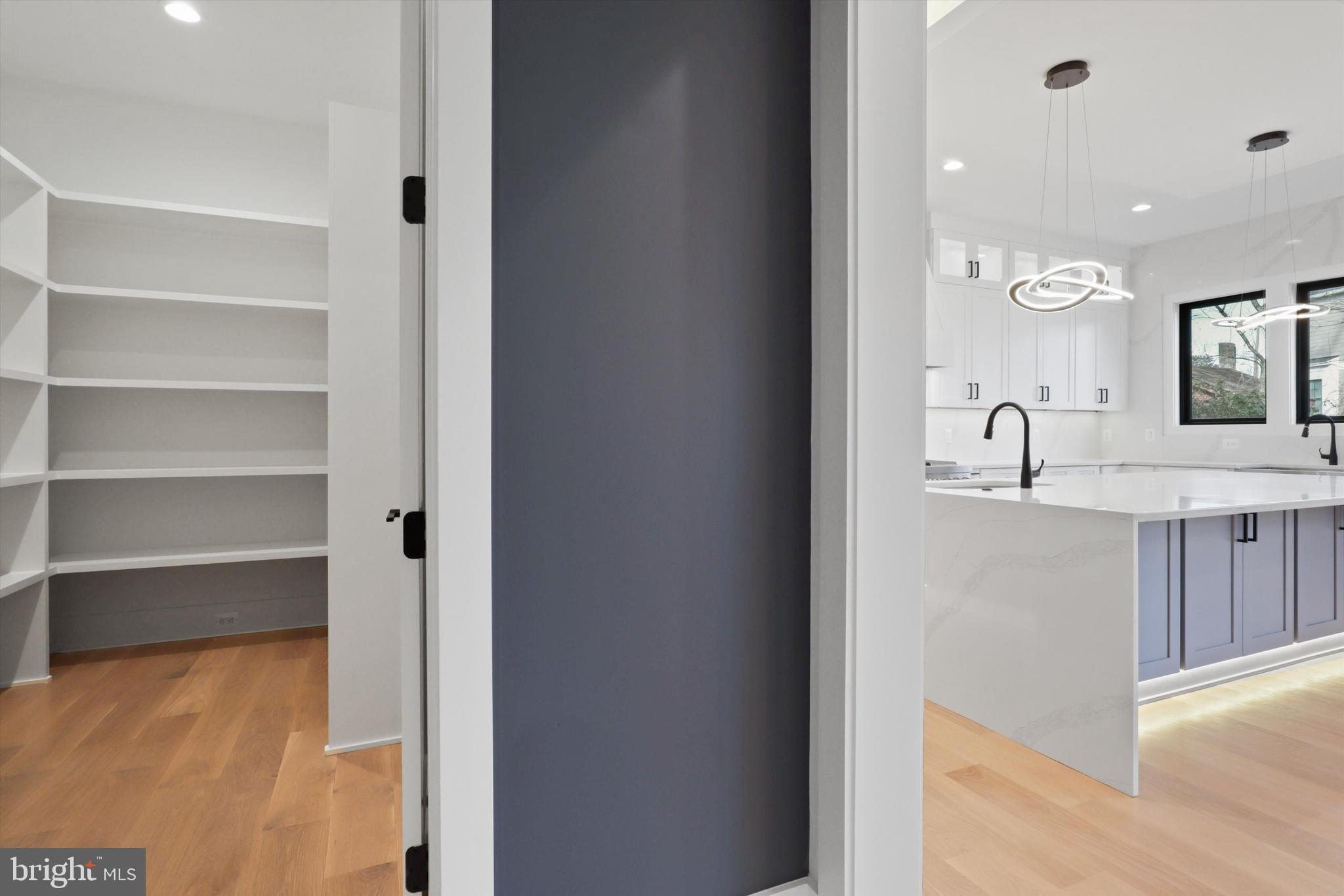 VIENNA WOODS - Residential