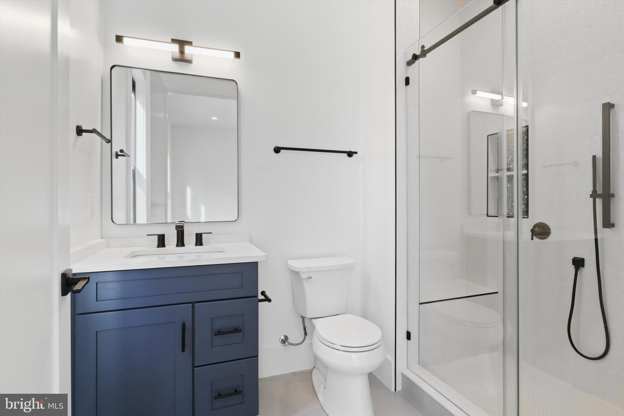 VIENNA WOODS - Residential