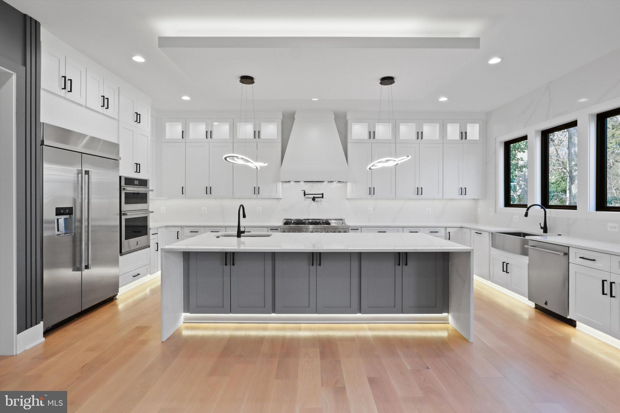 VIENNA WOODS - Residential