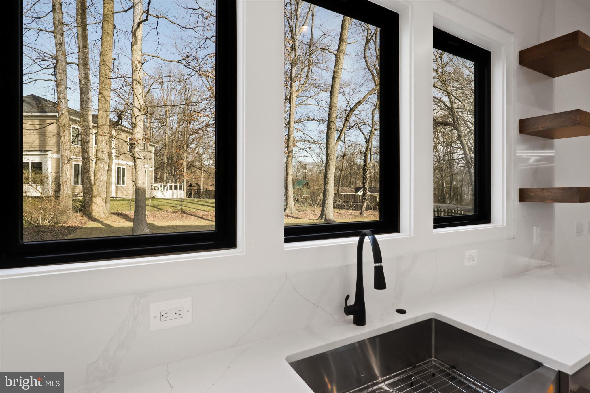 VIENNA WOODS - Residential