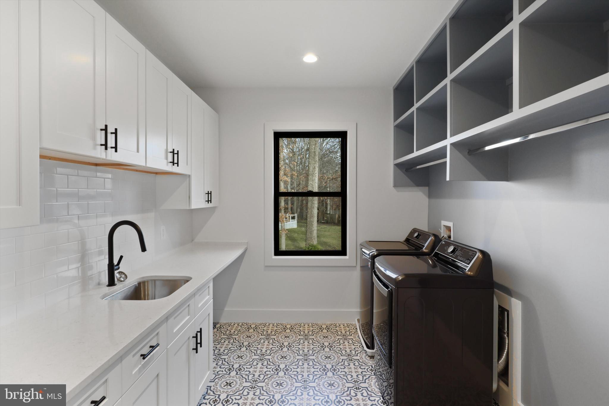 VIENNA WOODS - Residential