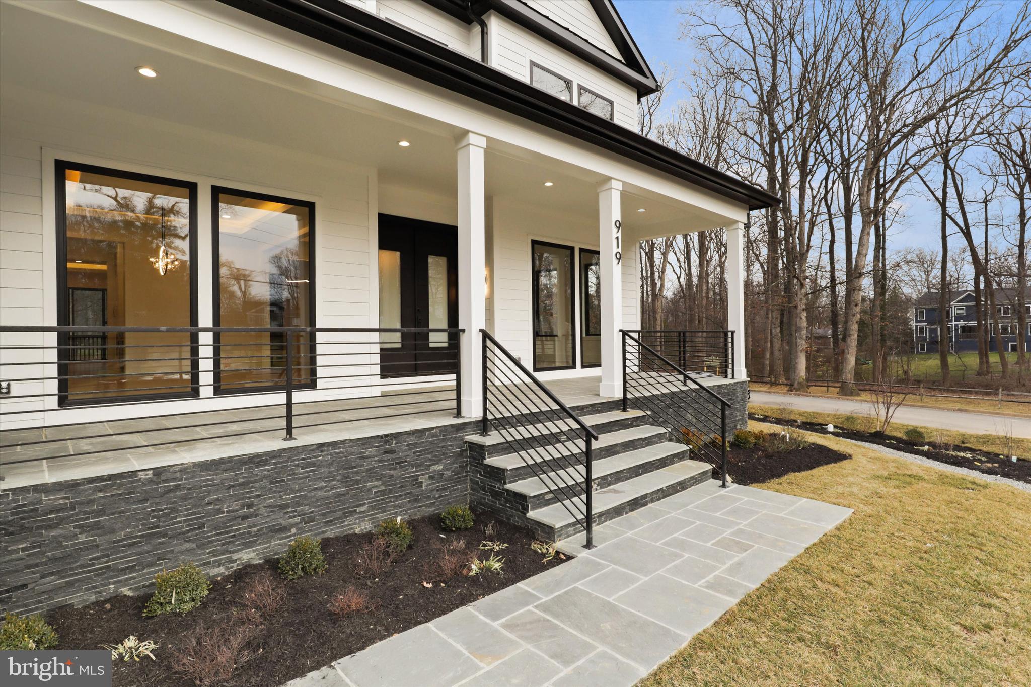 VIENNA WOODS - Residential