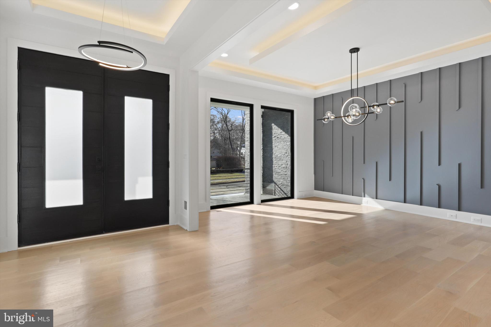 VIENNA WOODS - Residential