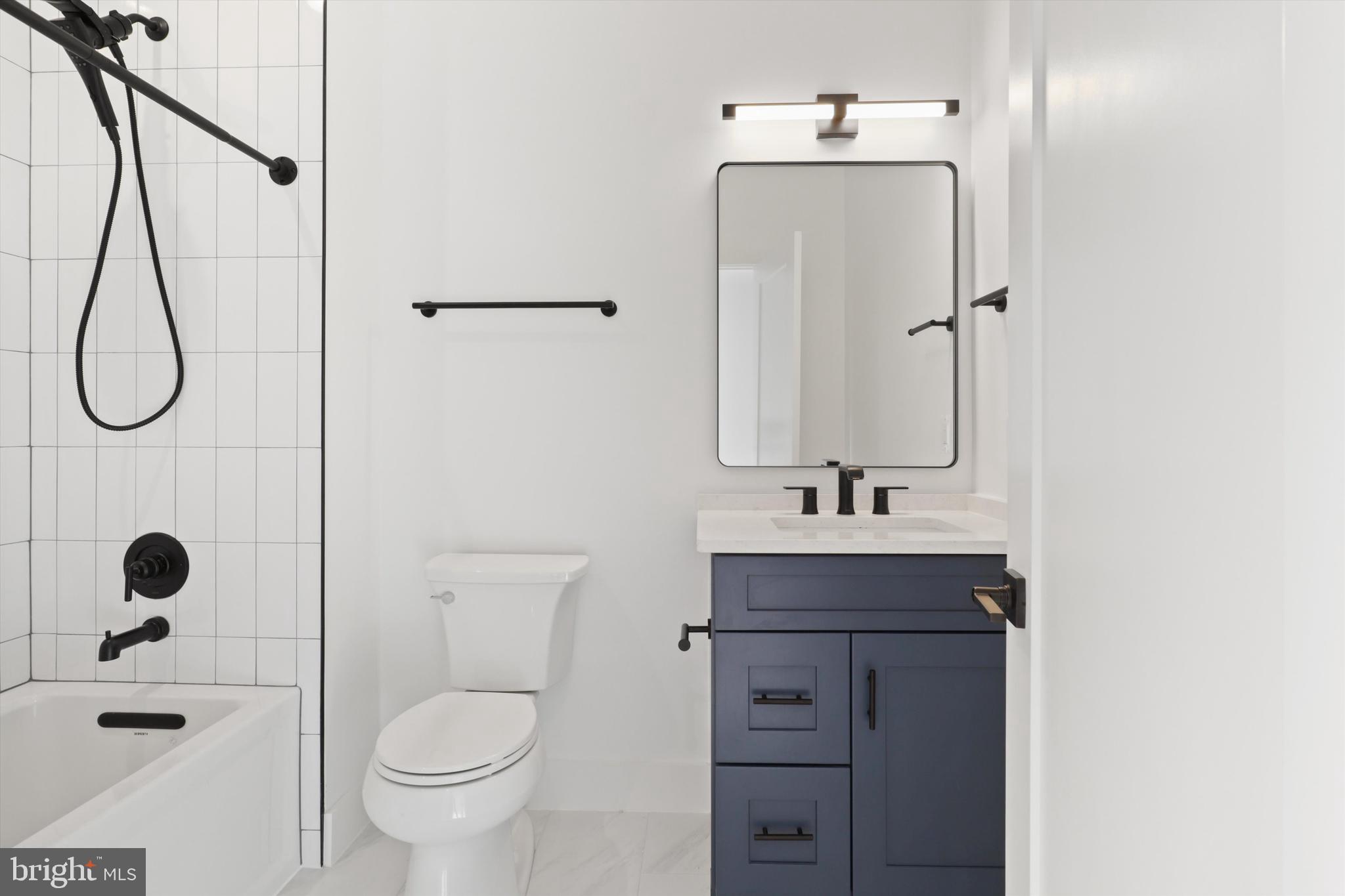 VIENNA WOODS - Residential