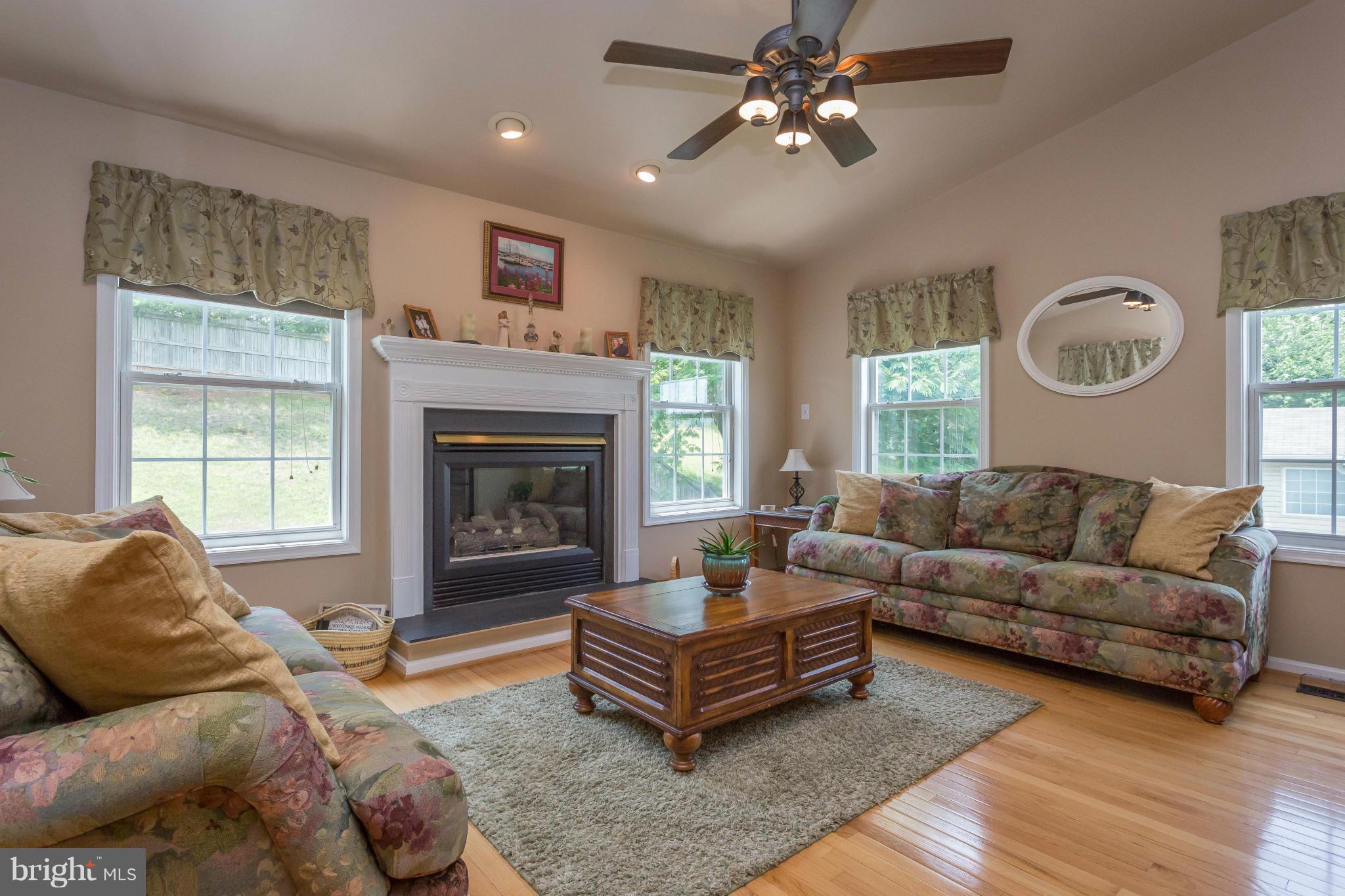 STONE RIVER - Residential