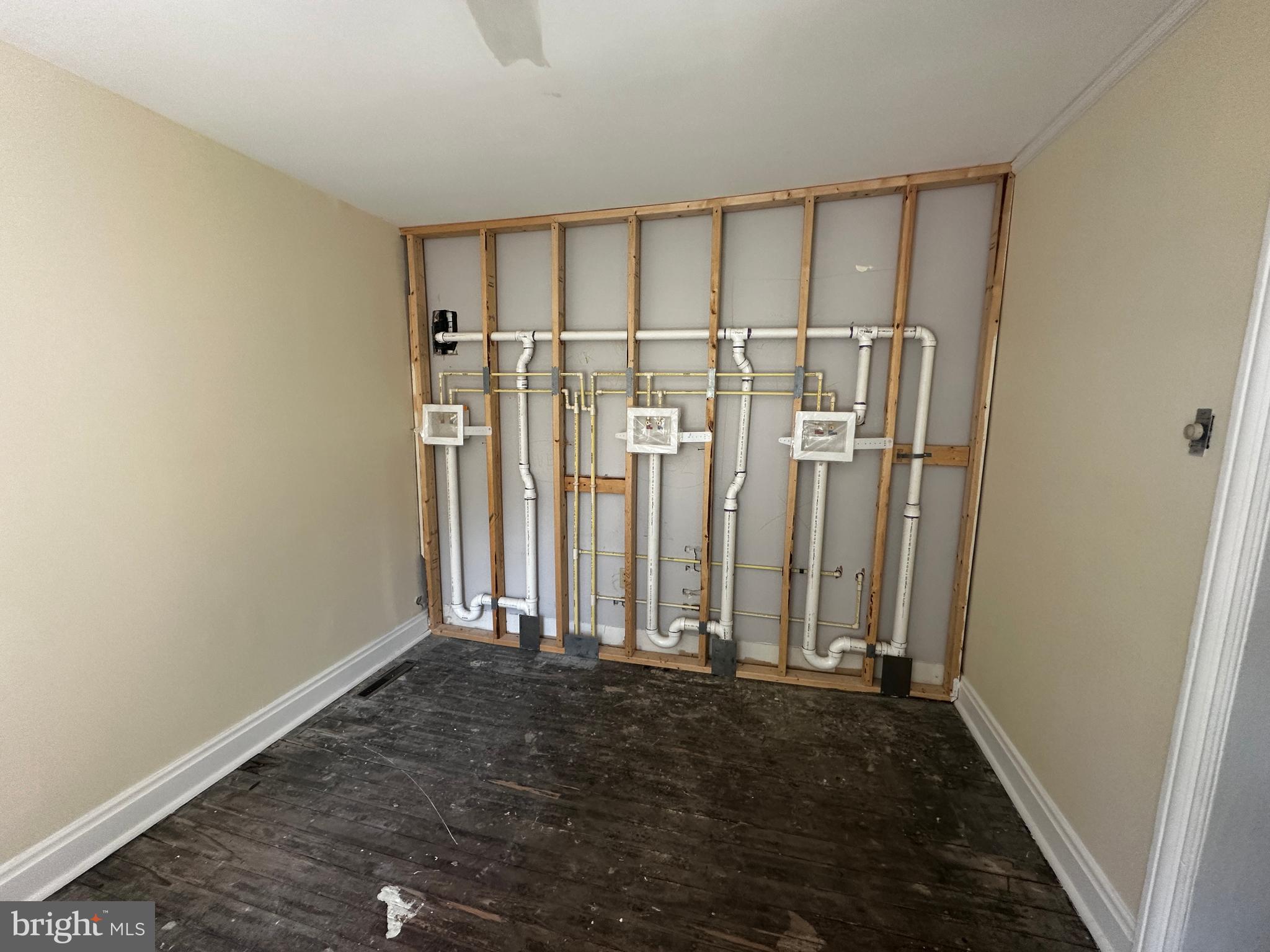 ARTS & ENTERTAINMENT DISTRICT - Residential