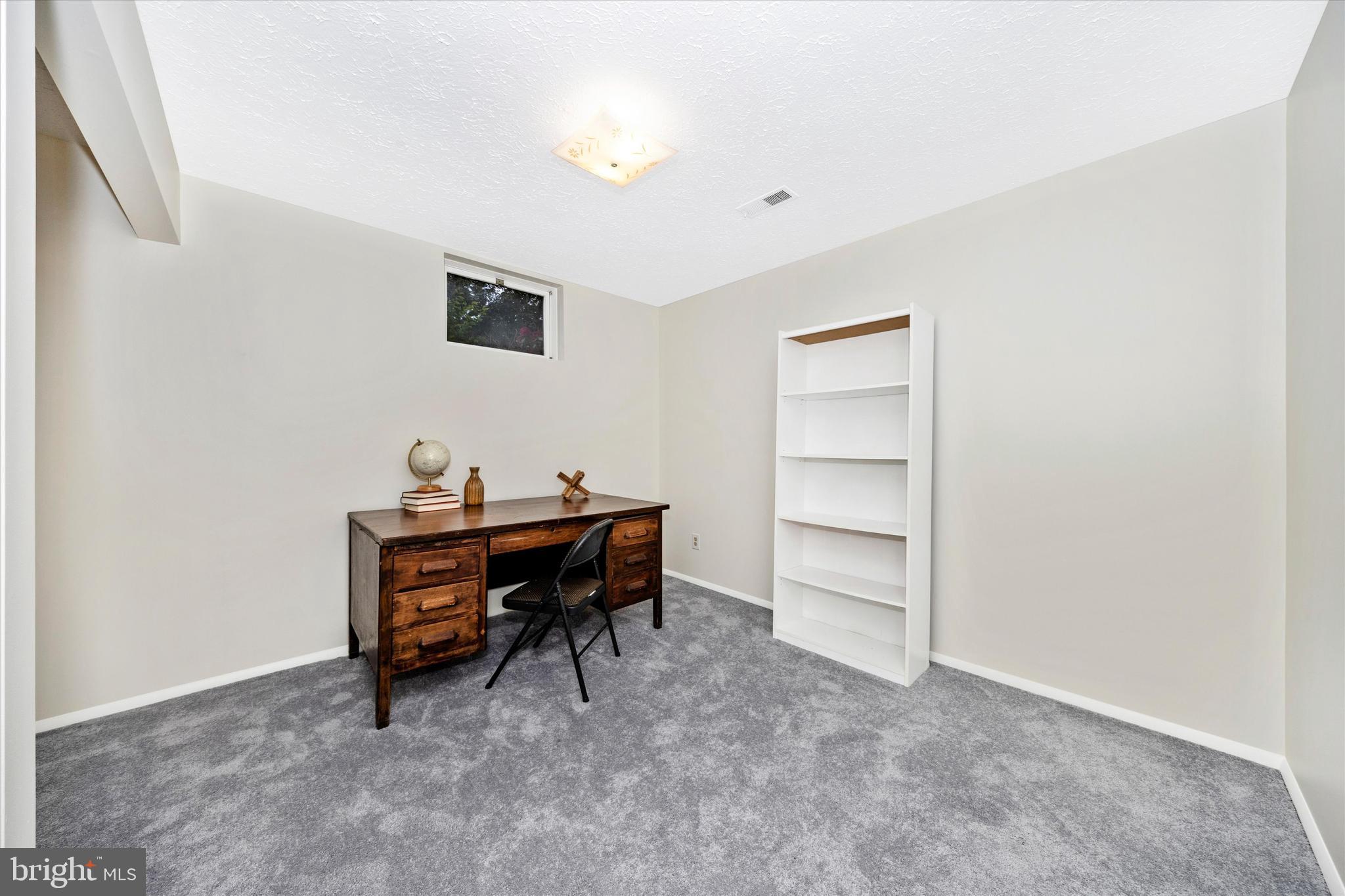 DUBLIN MANOR - Residential