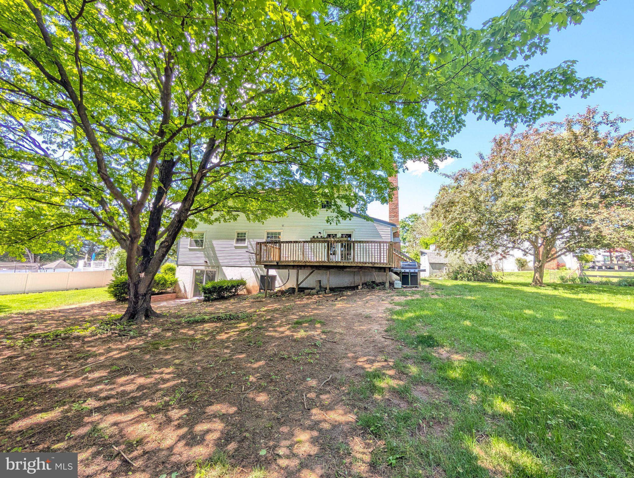 8211 REVEILLE COURT