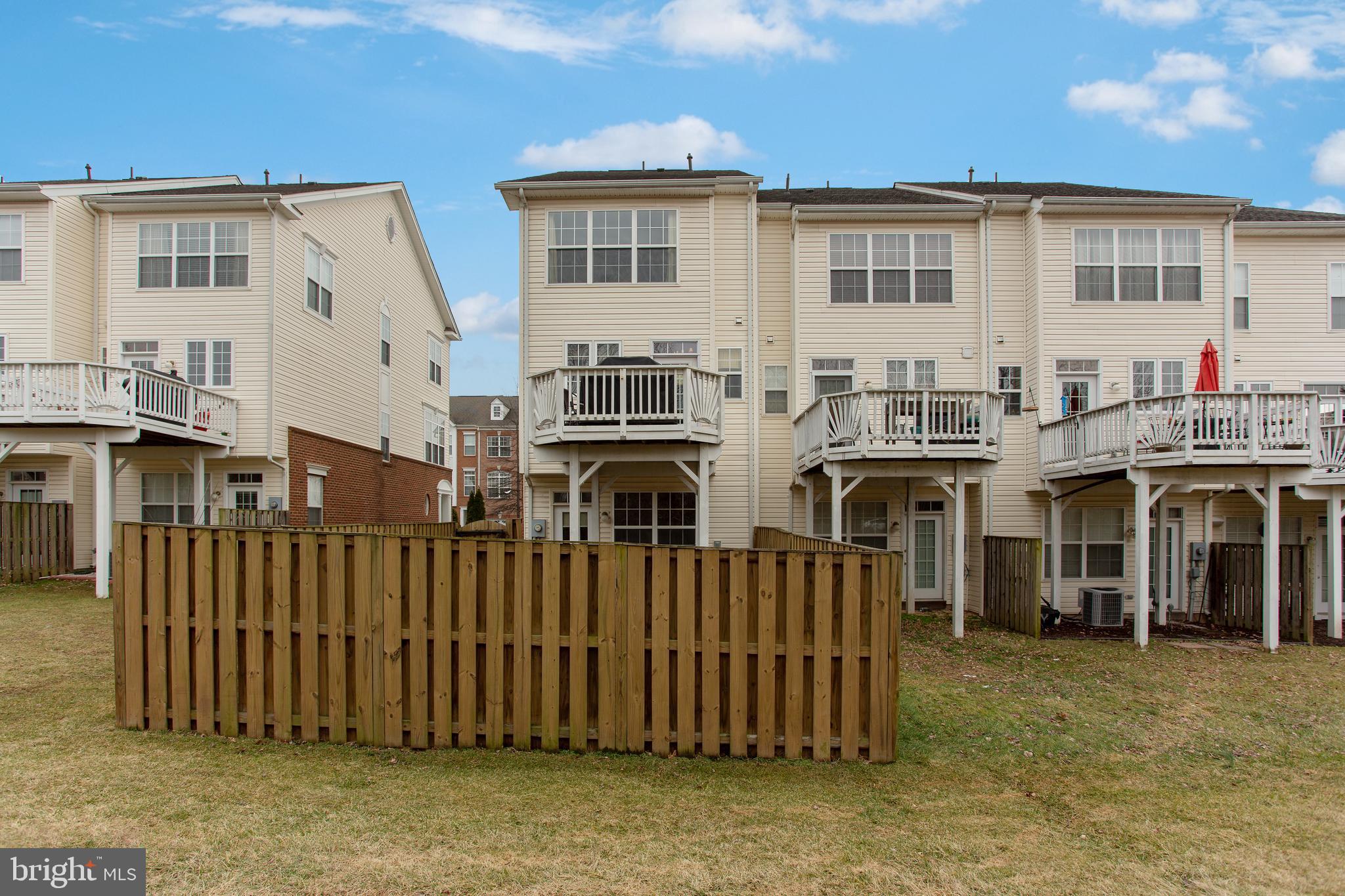 BELMONT LAND BAY - Residential